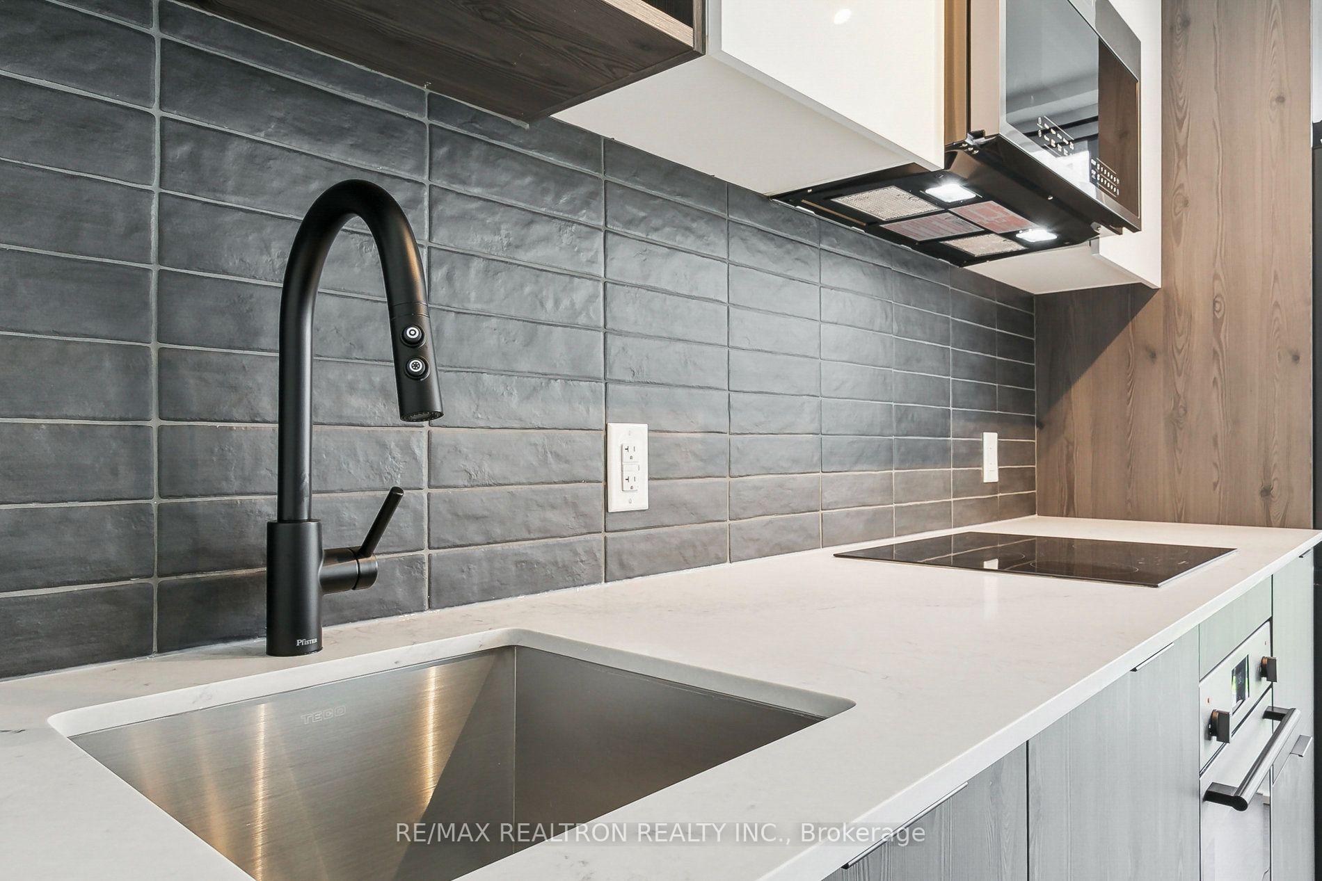 Photo 9 of Unit 722, 5 Defries Street, Toronto, Regent Park — HOMEH