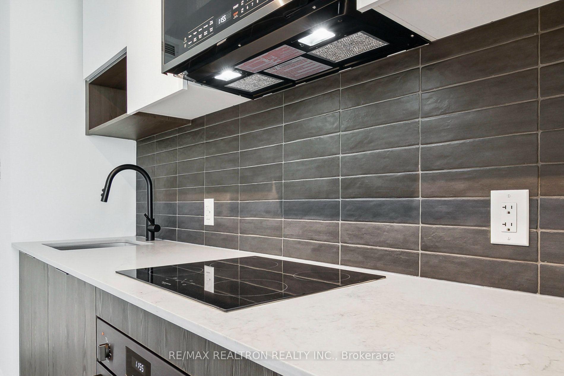Photo 10 of Unit 722, 5 Defries Street, Toronto, Regent Park — HOMEH