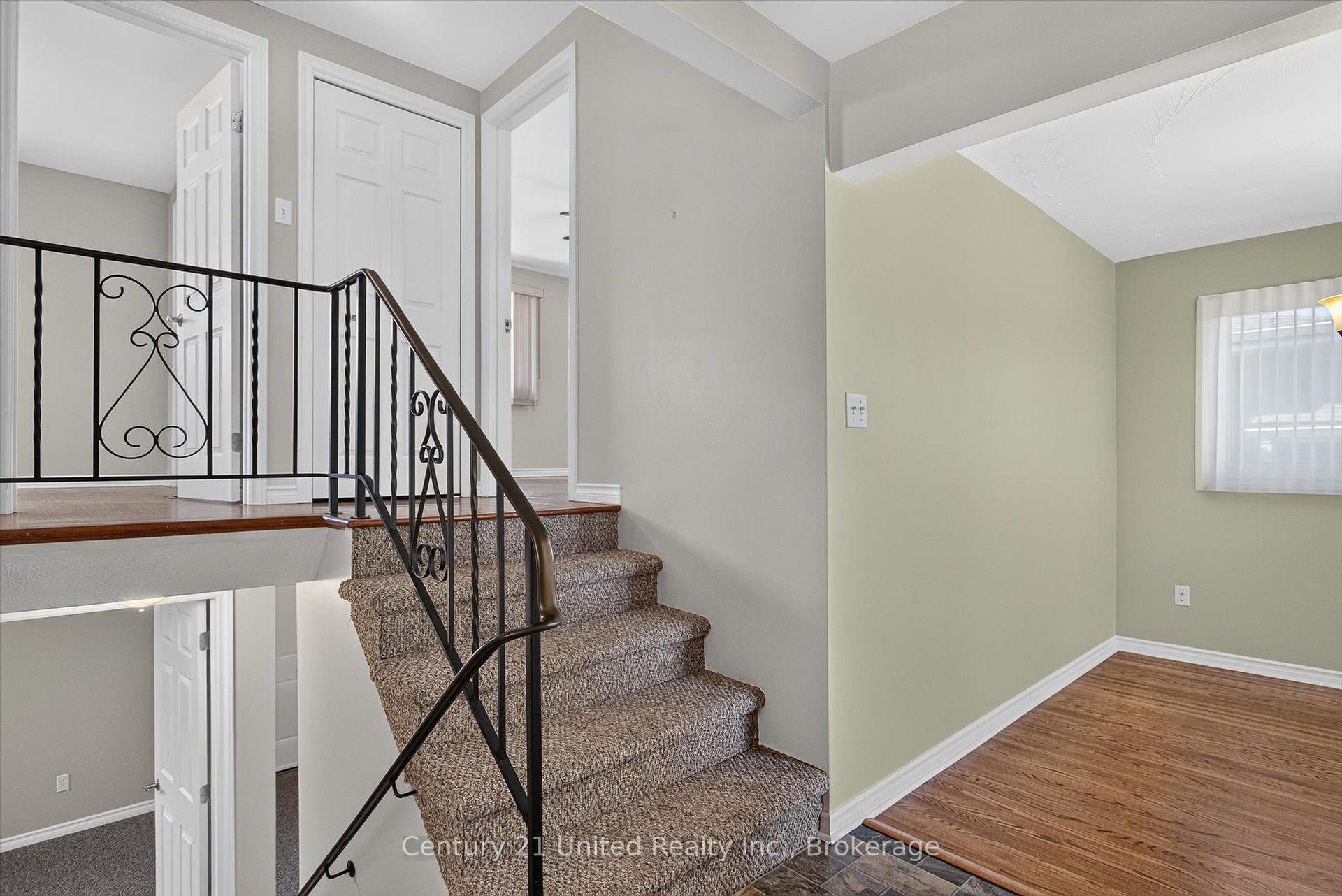 Photo 13 of 615 Saugeen Crescent, Peterborough, Ashburnham Ward 4 — HOMEH