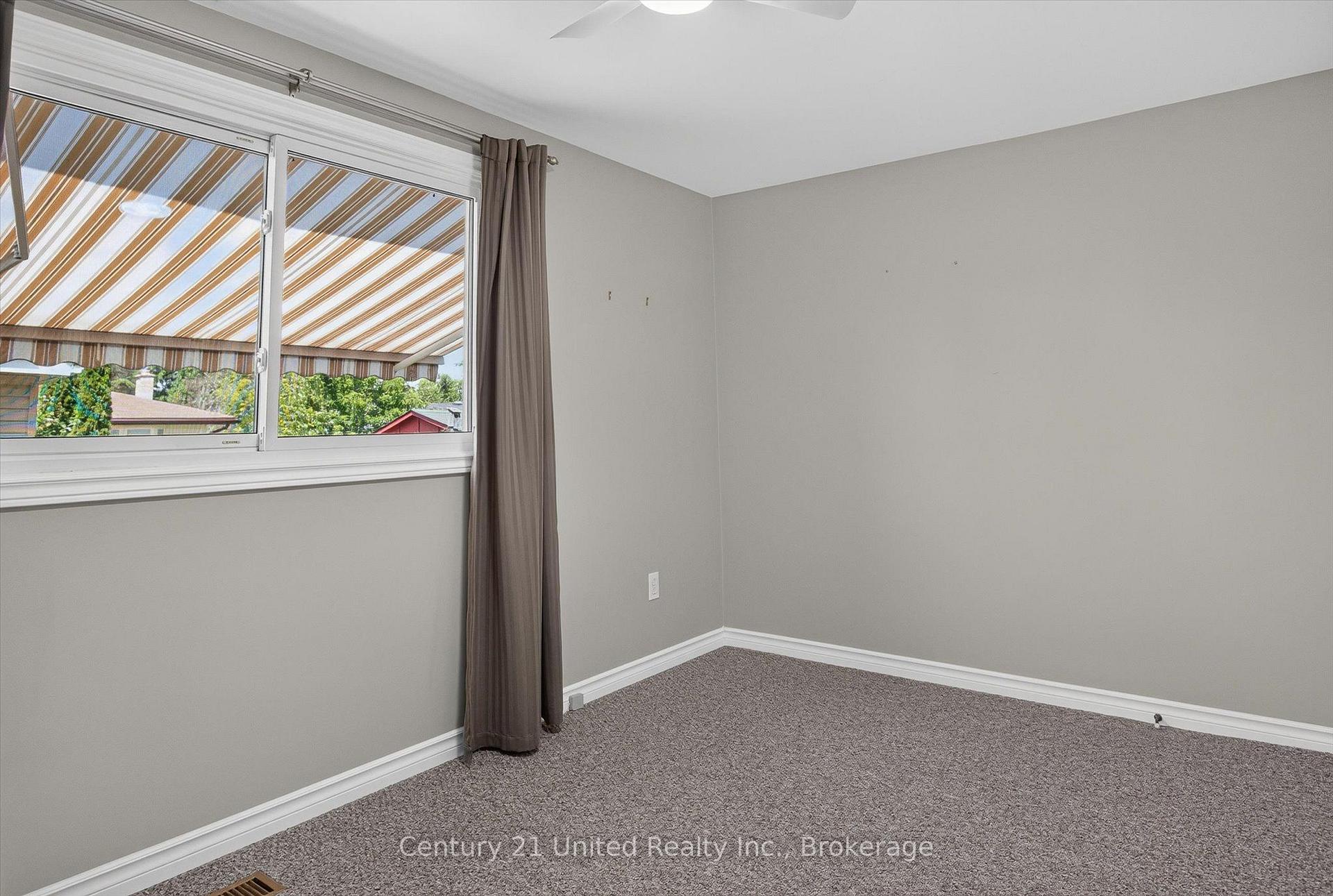Photo 27 of 615 Saugeen Crescent, Peterborough, Ashburnham Ward 4 — HOMEH