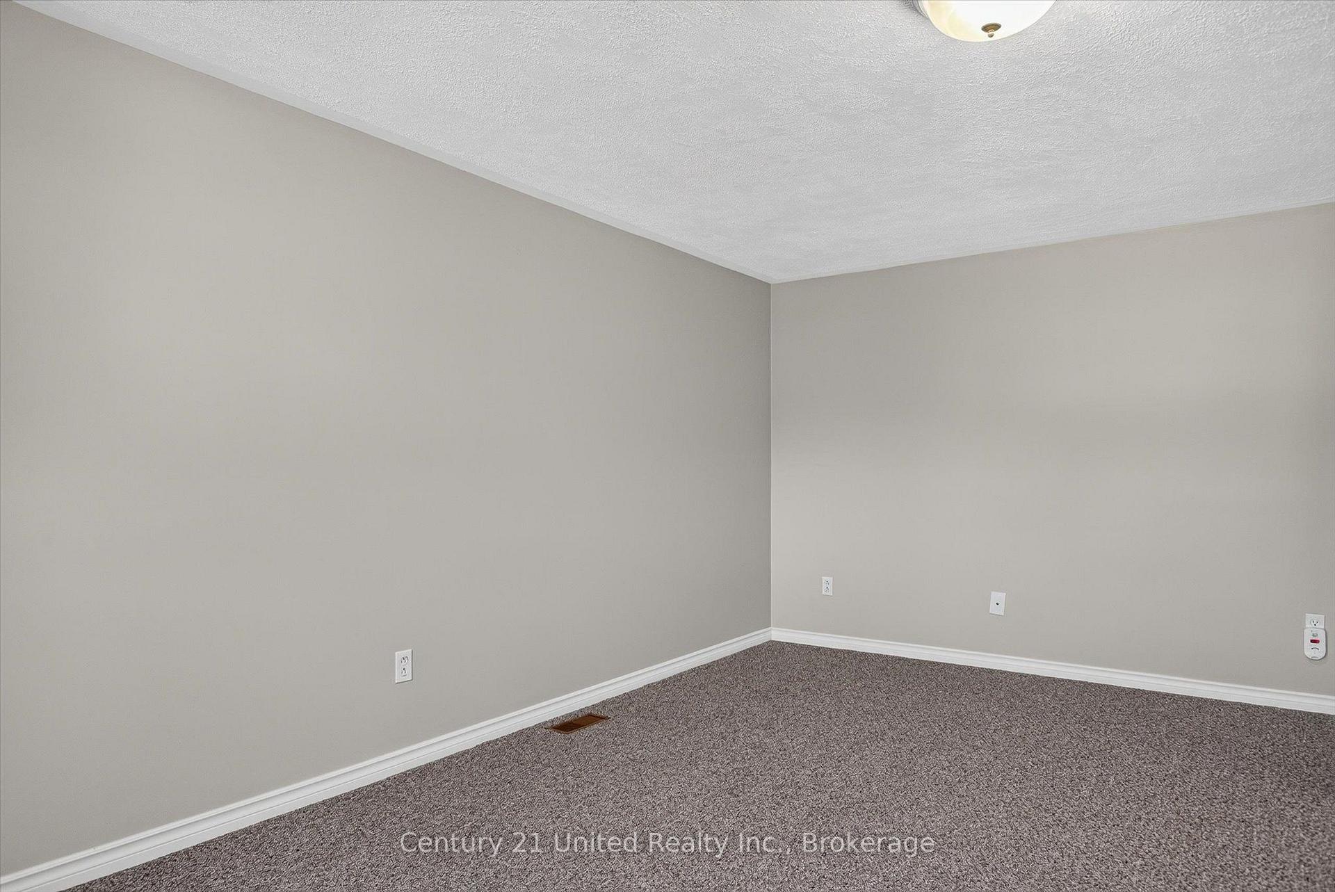Photo 29 of 615 Saugeen Crescent, Peterborough, Ashburnham Ward 4 — HOMEH