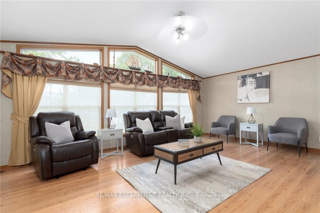 Photo 2 of 1161 4TH Concession Road W, Hamilton, Rural Flamborough — HOMEH