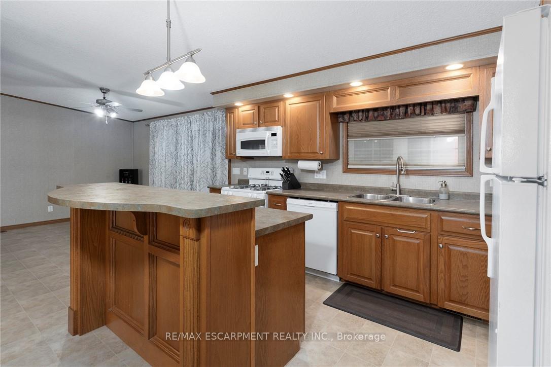 Photo 8 of 1161 4TH Concession Road W, Hamilton, Rural Flamborough — HOMEH