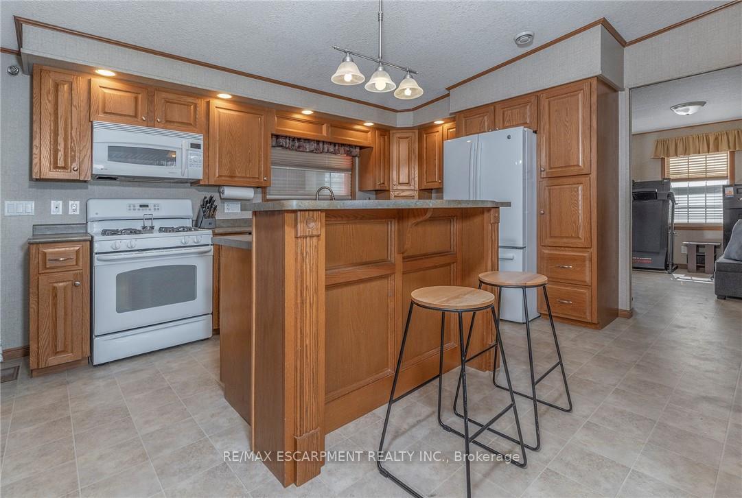 Photo 9 of 1161 4TH Concession Road W, Hamilton, Rural Flamborough — HOMEH