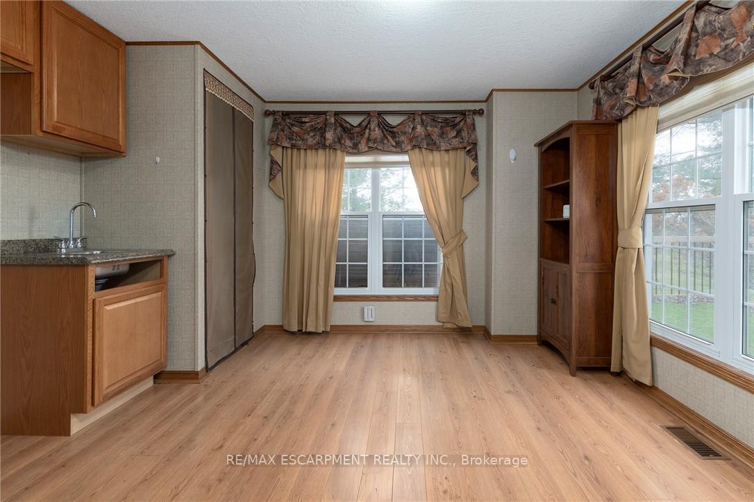 Photo 10 of 1161 4TH Concession Road W, Hamilton, Rural Flamborough — HOMEH