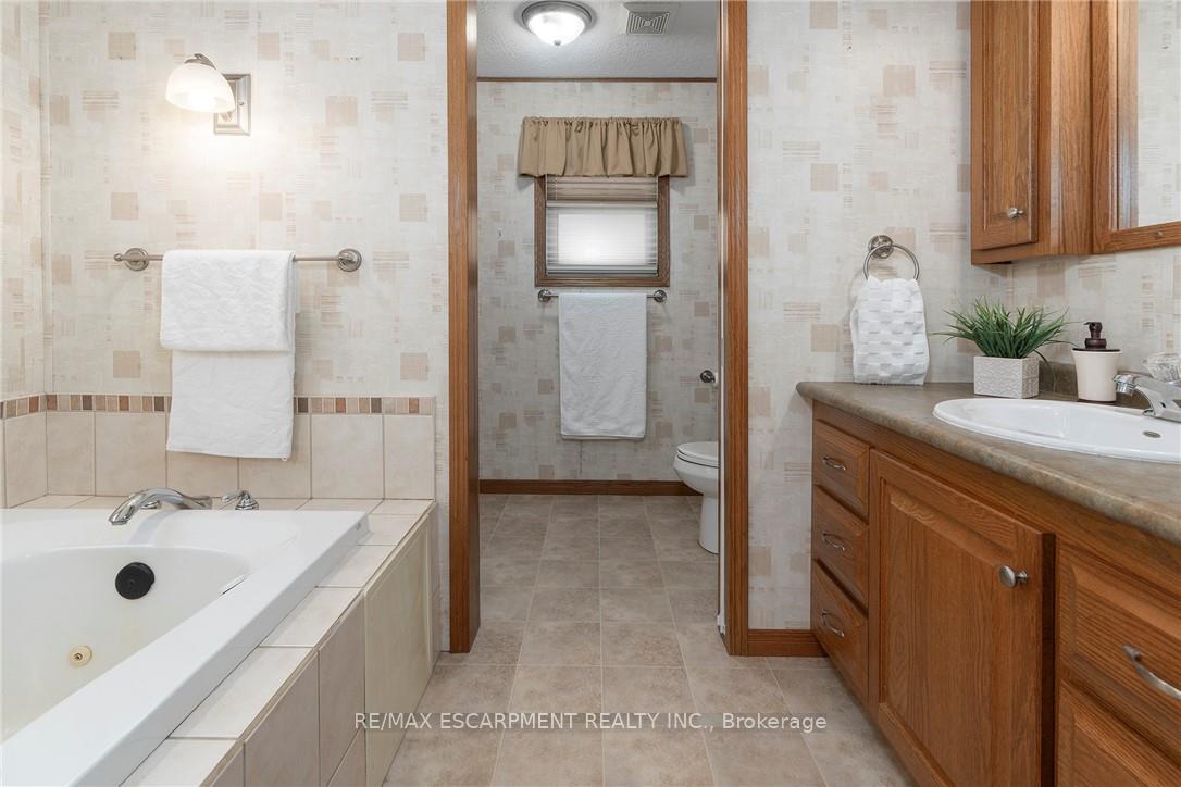 Photo 15 of 1161 4TH Concession Road W, Hamilton, Rural Flamborough — HOMEH