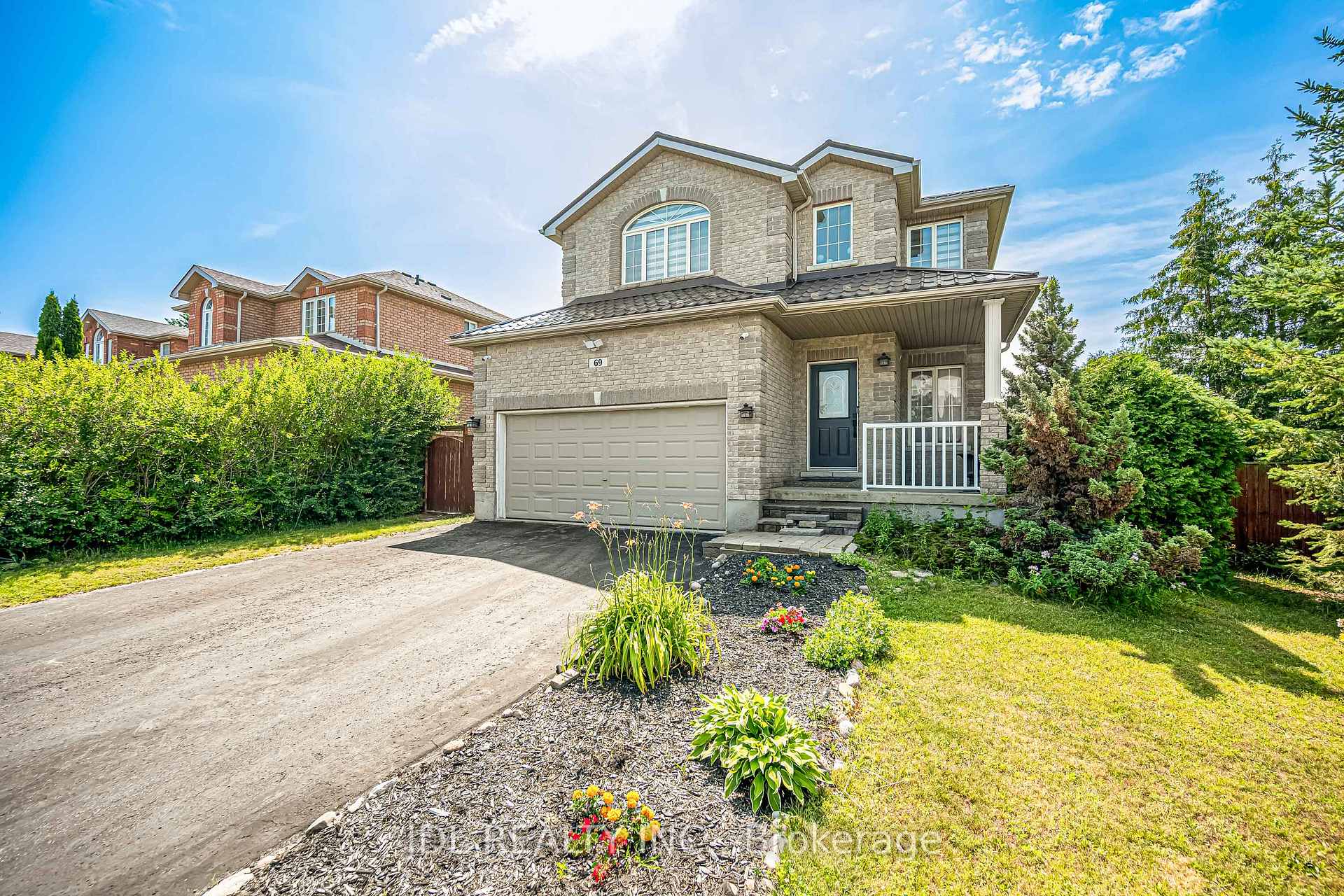 Photo 2 of 69 Summerset Drive, Barrie, Ardagh — HOMEH
