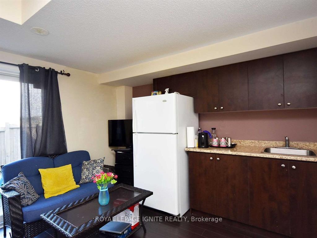 Photo 37 of 40 Cedar Lake Crescent, Brampton, Bram West — HOMEH