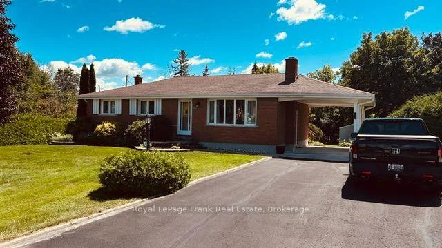 Photo 3 of 701 Joseph Street, Selwyn — HOMEH