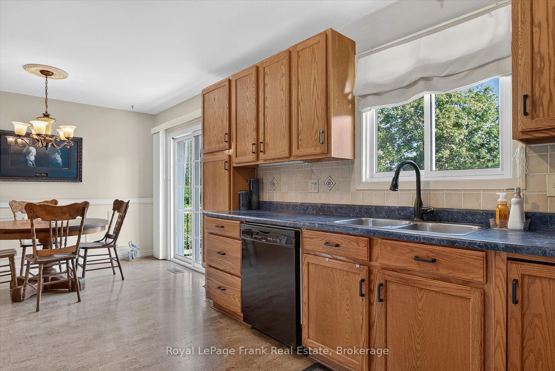 Photo 7 of 701 Joseph Street, Selwyn — HOMEH