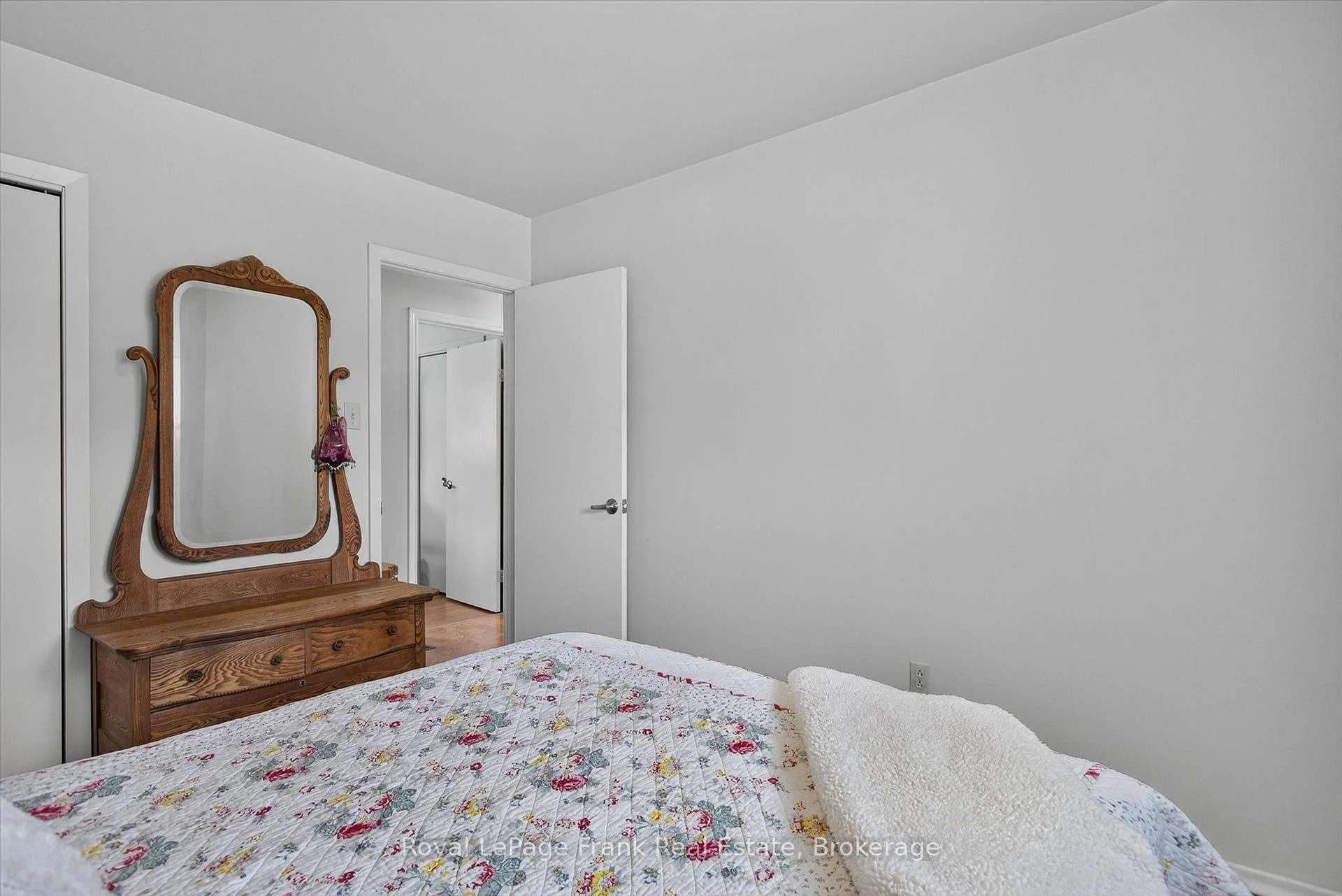 Photo 34 of 701 Joseph Street, Selwyn — HOMEH