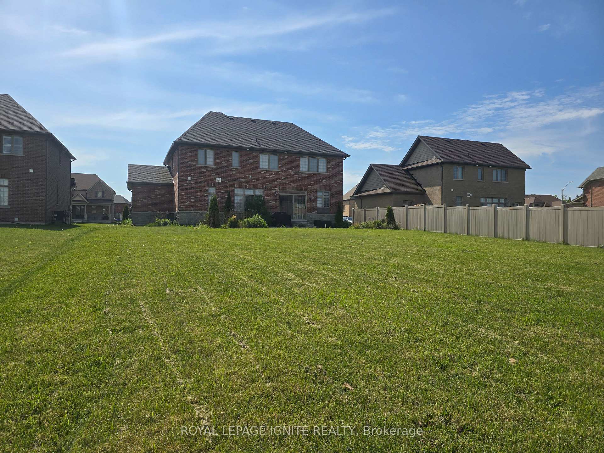Photo 36 of 11 Monarch Road, Quinte West, Murray Ward — HOMEH