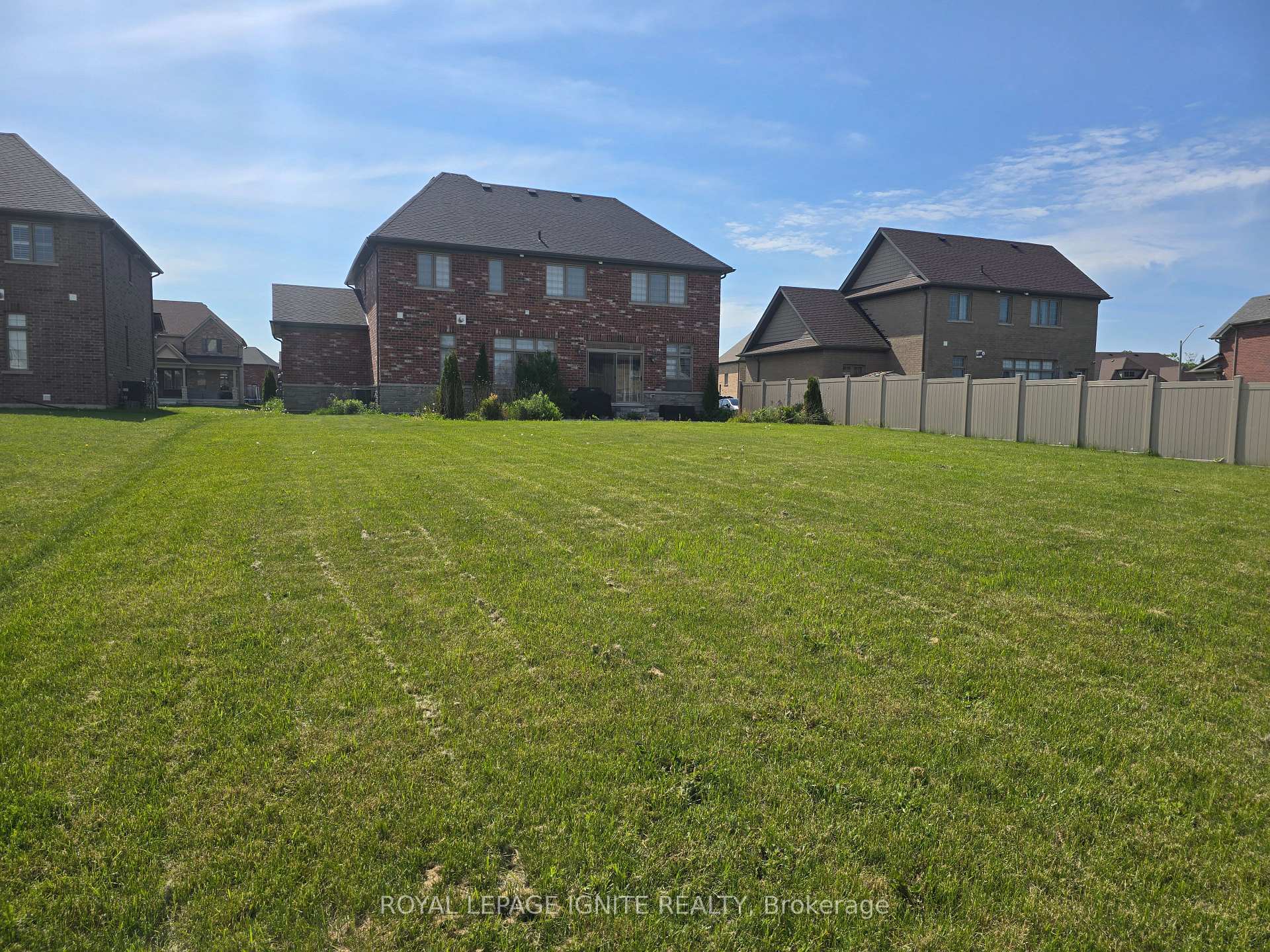 Photo 37 of 11 Monarch Road, Quinte West, Murray Ward — HOMEH