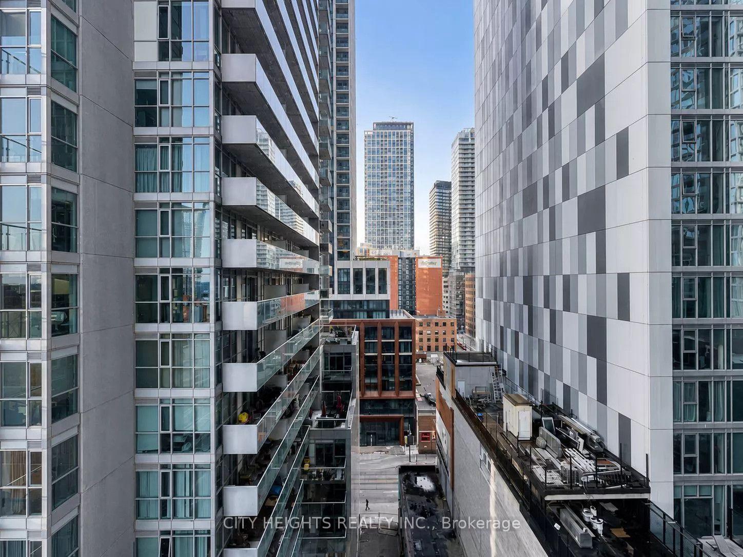 Photo 3 of Unit 1114, 88 Blue Jays Way, Toronto, Waterfront Communities — HOMEH