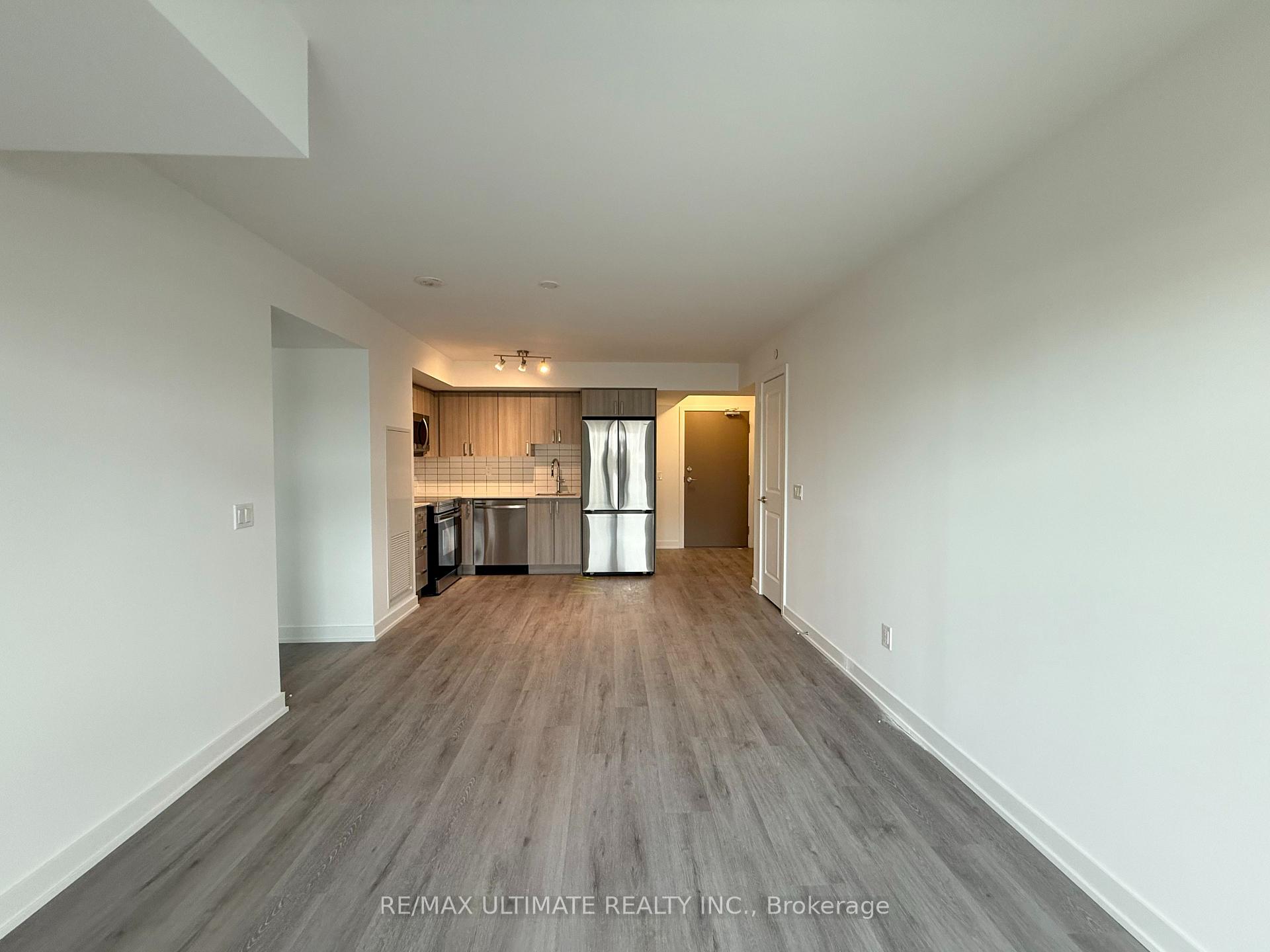 Photo 5 of Unit 303, 1010 Sandy Beach Road, Pickering, Bay Ridges — HOMEH