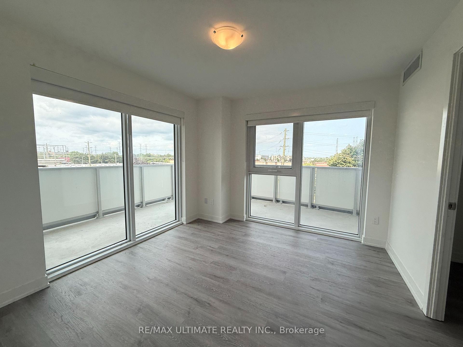 Photo 11 of Unit 303, 1010 Sandy Beach Road, Pickering, Bay Ridges — HOMEH