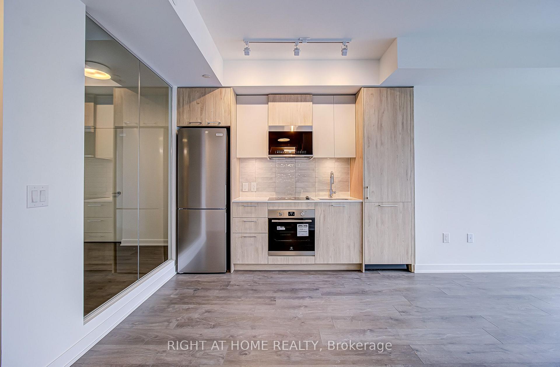 Photo 1 of Unit 907, 10 Oak Street, Toronto, Regent Park — HOMEH