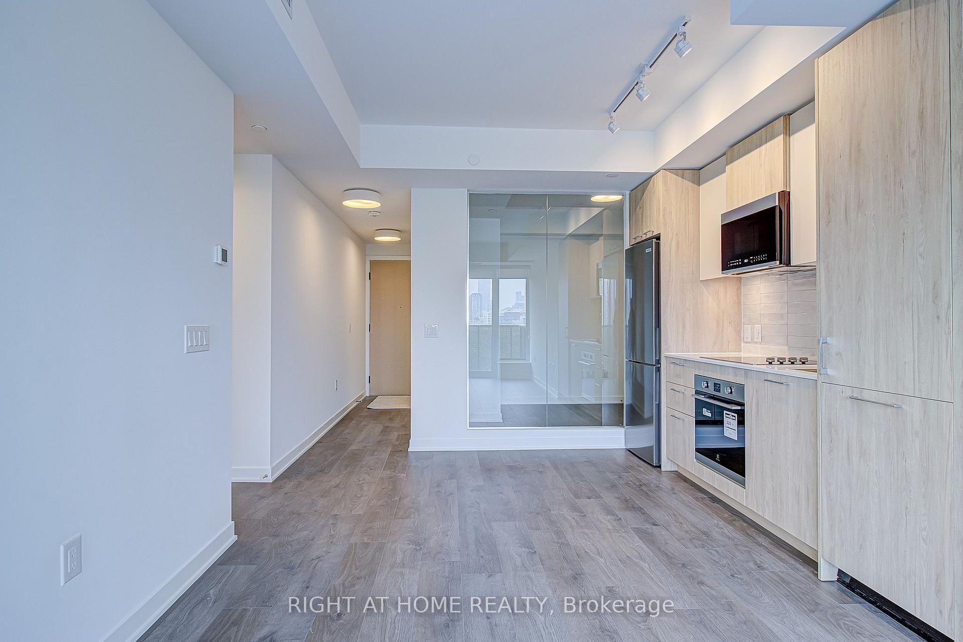 Photo 2 of Unit 907, 10 Oak Street, Toronto, Regent Park — HOMEH
