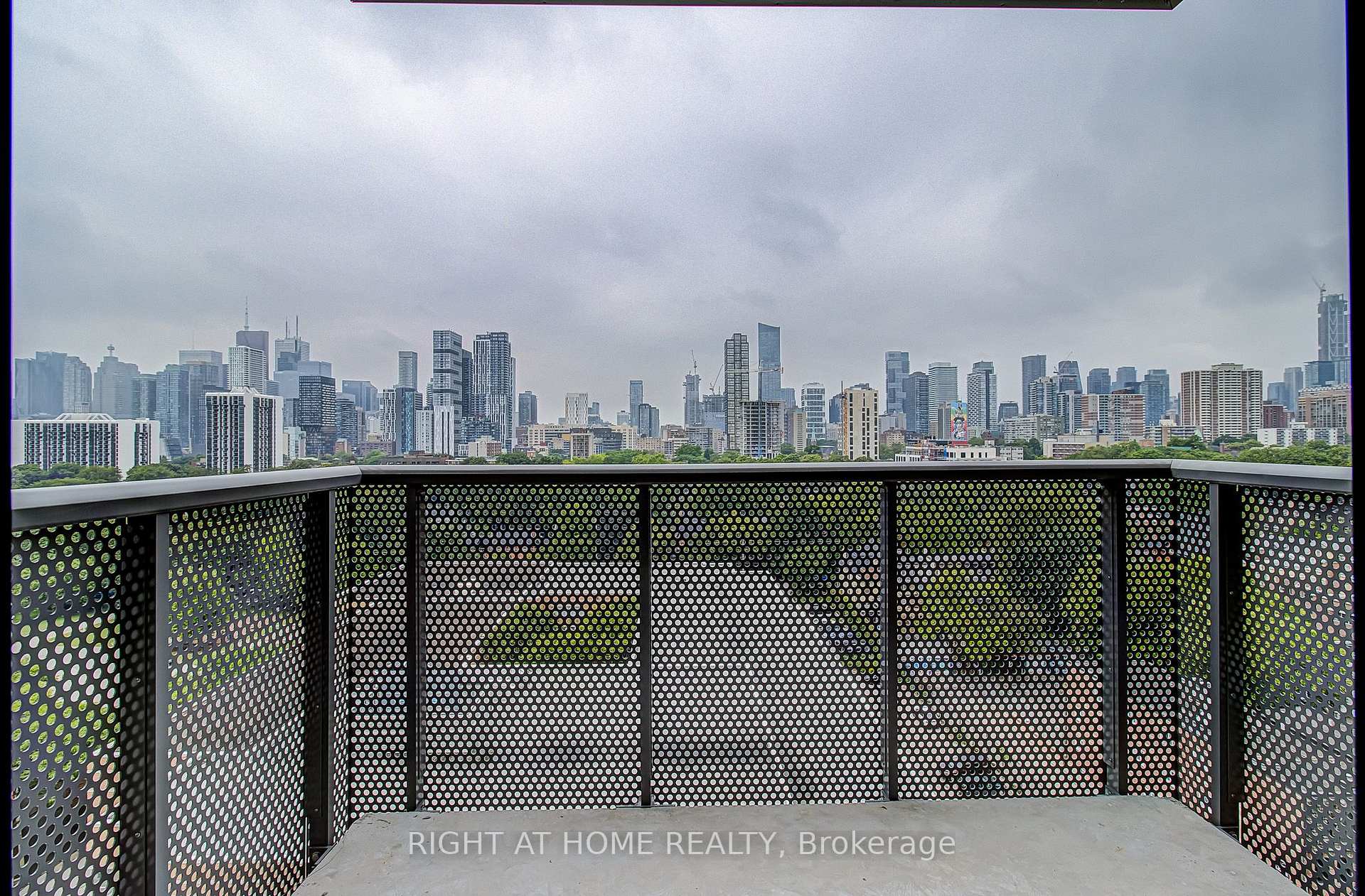 Photo 7 of Unit 907, 10 Oak Street, Toronto, Regent Park — HOMEH