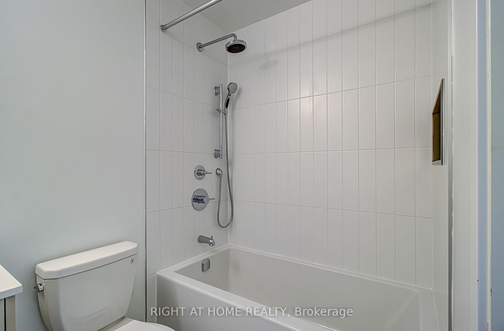 Photo 14 of Unit 907, 10 Oak Street, Toronto, Regent Park — HOMEH