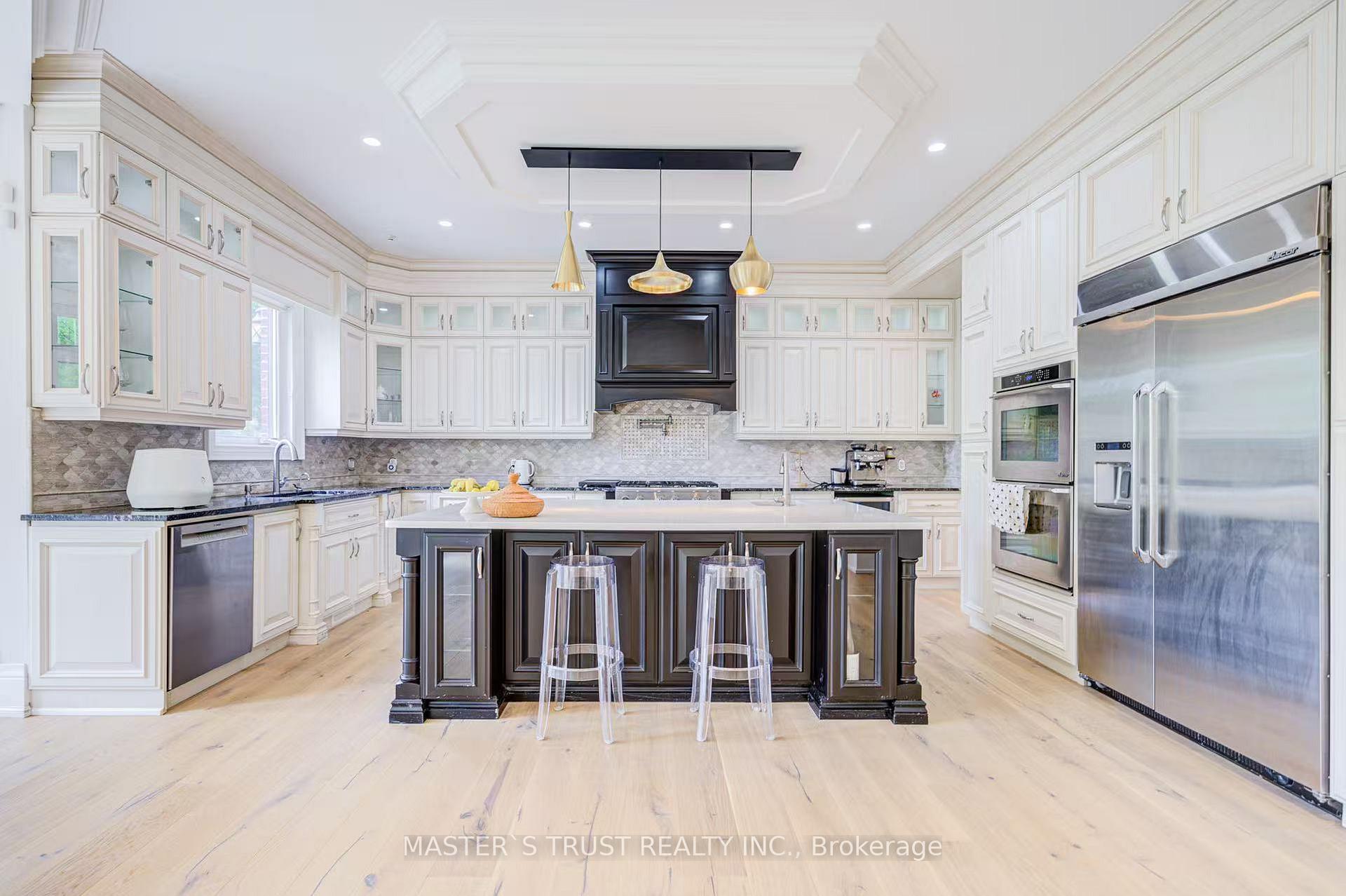 Photo 5 of 103 Burndale Avenue, North York, Lansing-Westgate — HOMEH