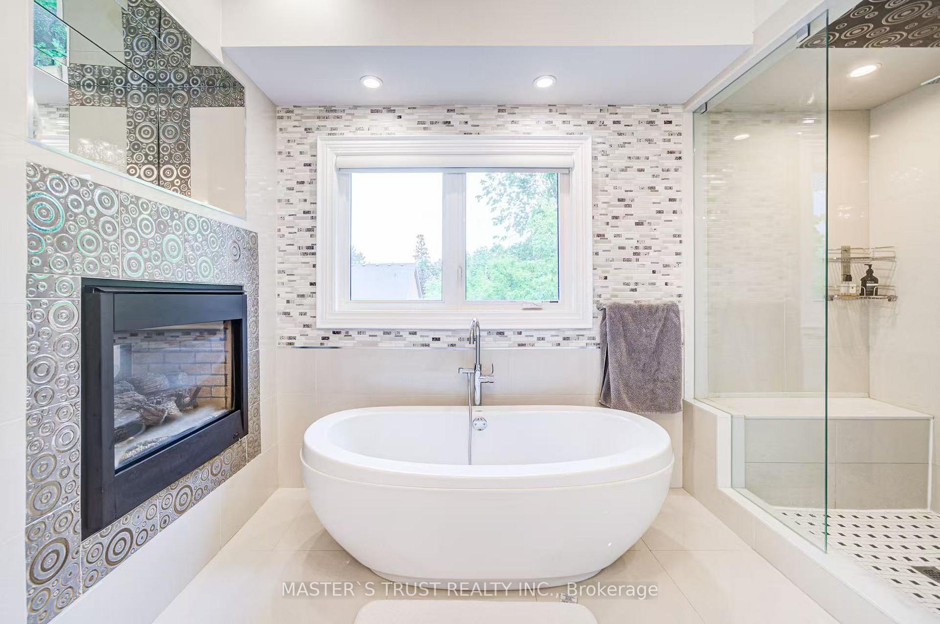 Photo 12 of 103 Burndale Avenue, North York, Lansing-Westgate — HOMEH