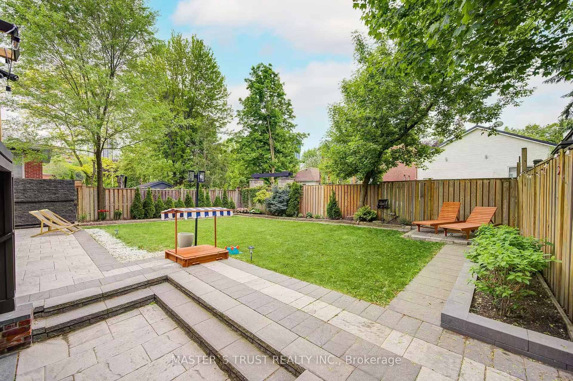 Photo 26 of 103 Burndale Avenue, North York, Lansing-Westgate — HOMEH