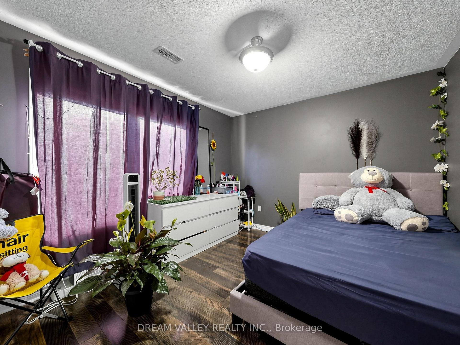 Photo 10 of 8 Zezel Way, Scarborough, Dorset Park — HOMEH