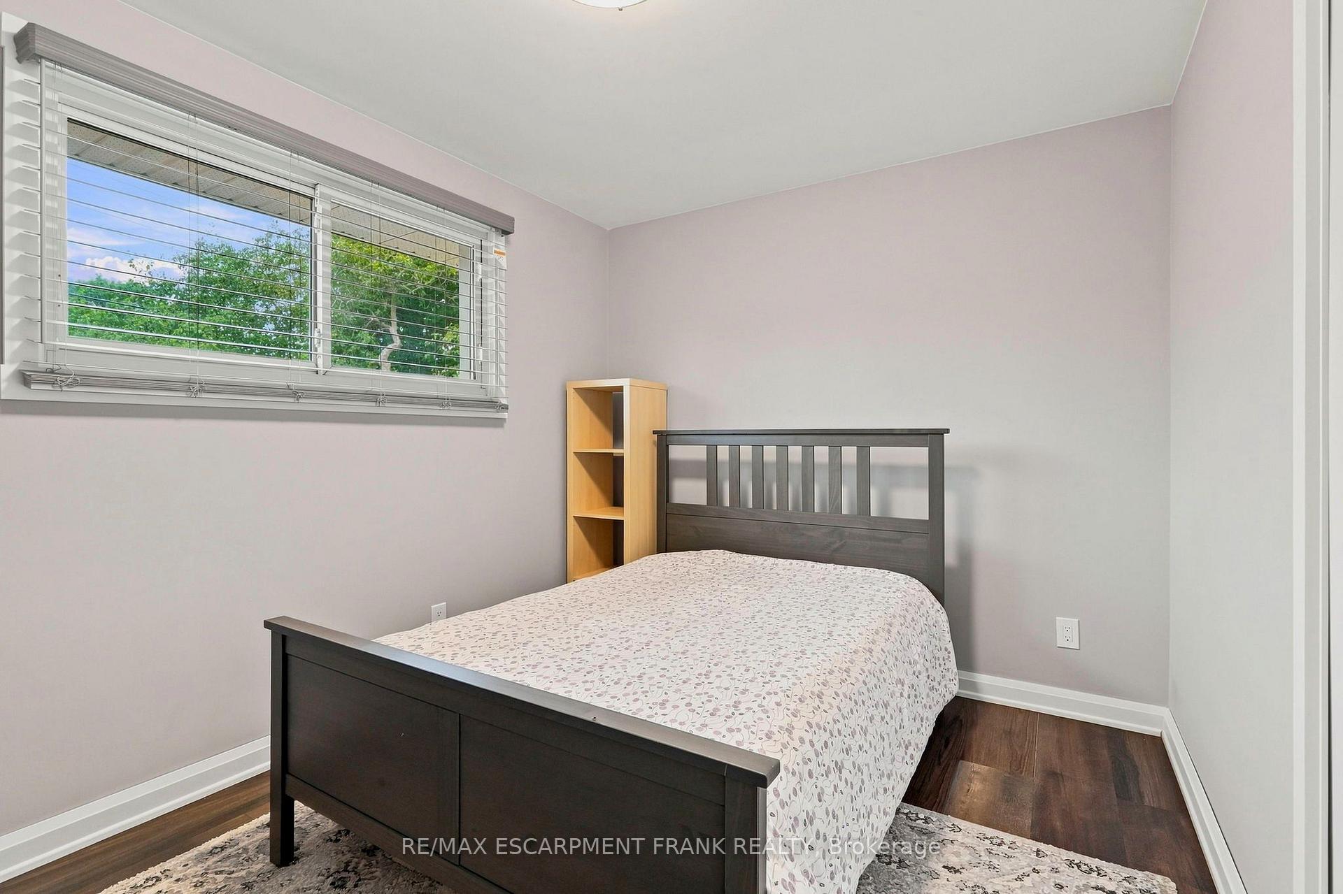 Photo 16 of 1008 Garth Street, Hamilton, Gilbert — HOMEH