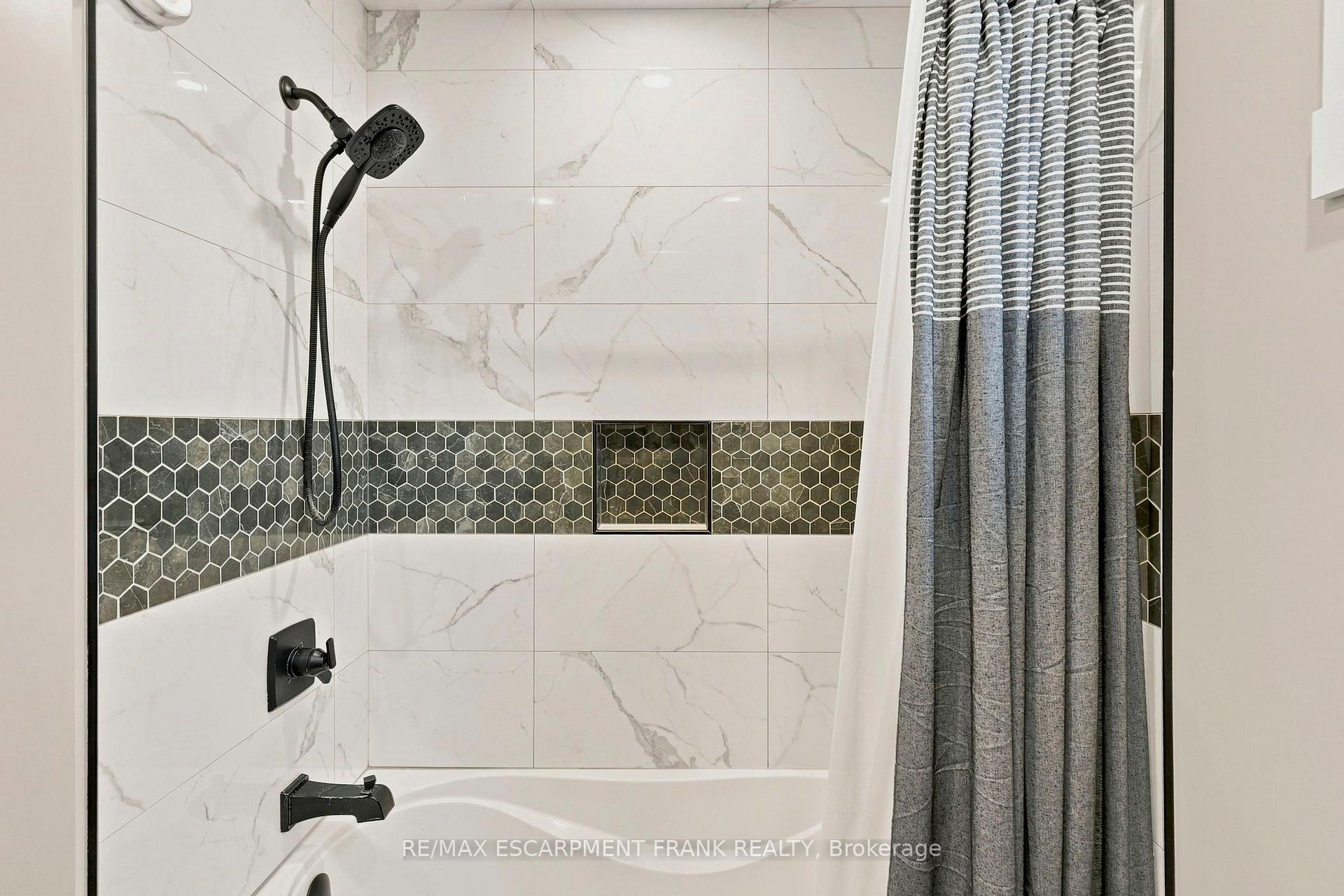 Photo 22 of 1008 Garth Street, Hamilton, Gilbert — HOMEH