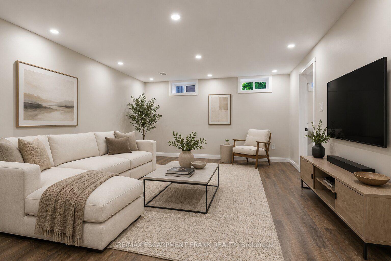 Photo 27 of 1008 Garth Street, Hamilton, Gilbert — HOMEH