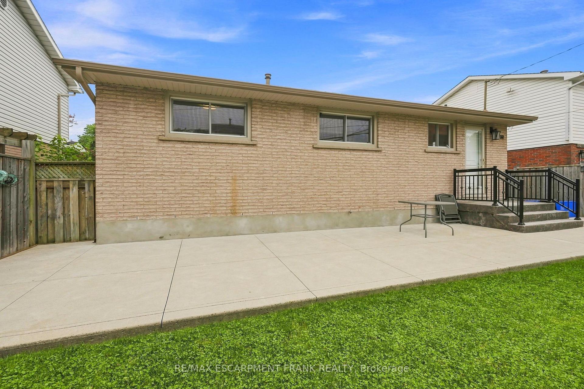 Photo 47 of 1008 Garth Street, Hamilton, Gilbert — HOMEH