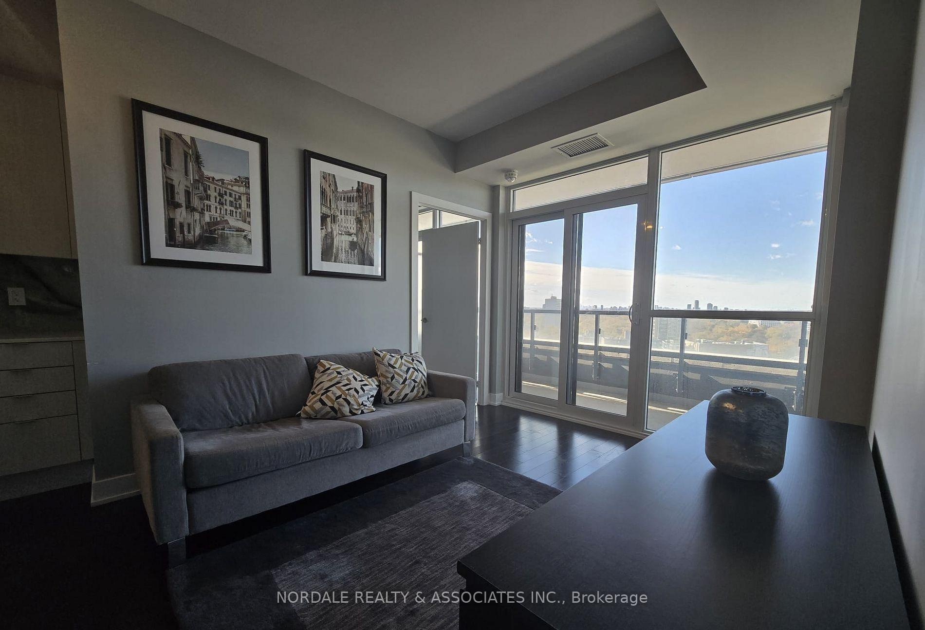 Photo 6 of Unit 1501, 181 Bedford Road, Toronto, The Annex — HOMEH