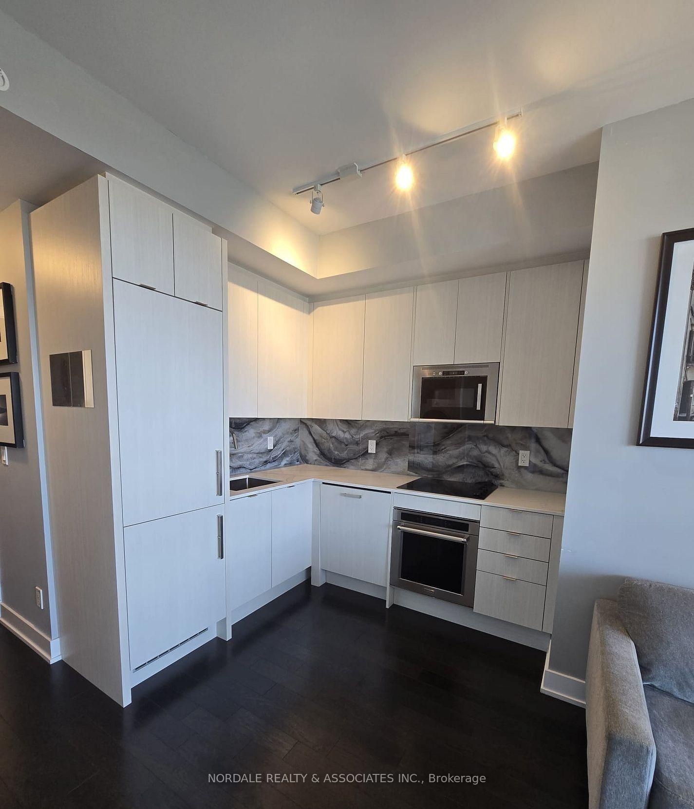 Photo 7 of Unit 1501, 181 Bedford Road, Toronto, The Annex — HOMEH