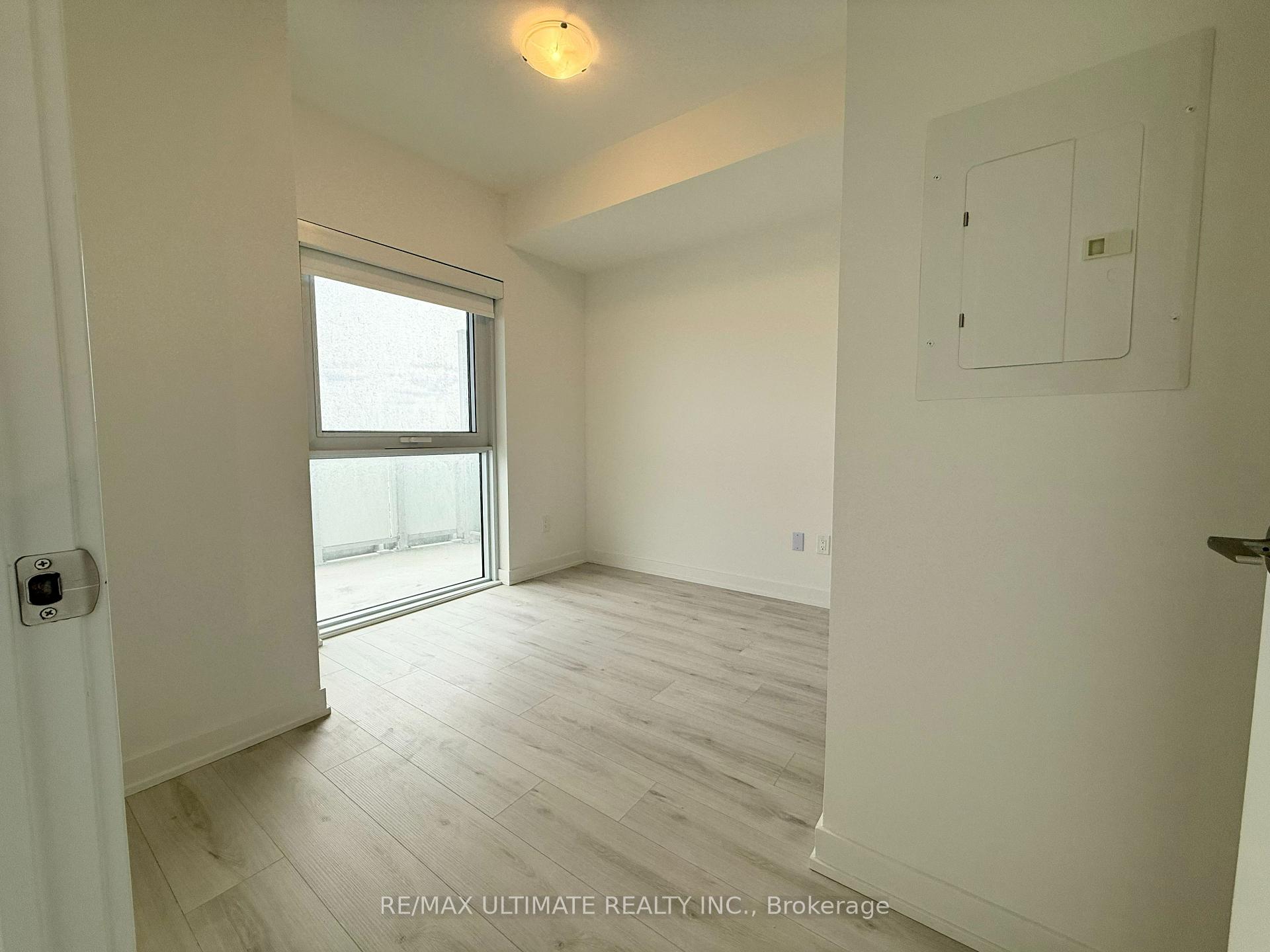 Photo 8 of Unit 1605, 1010 Sandy Beach Road, Pickering, Bay Ridges — HOMEH