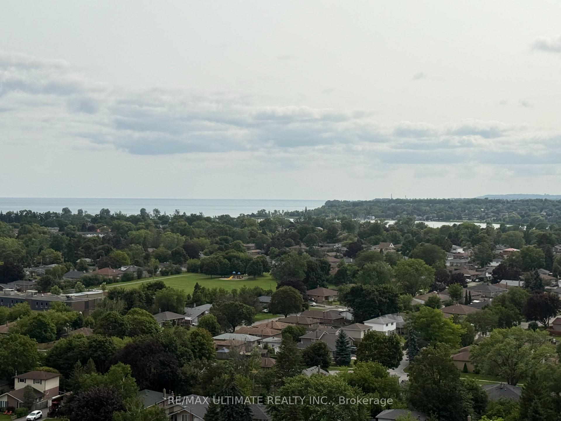 Photo 11 of Unit 1605, 1010 Sandy Beach Road, Pickering, Bay Ridges — HOMEH