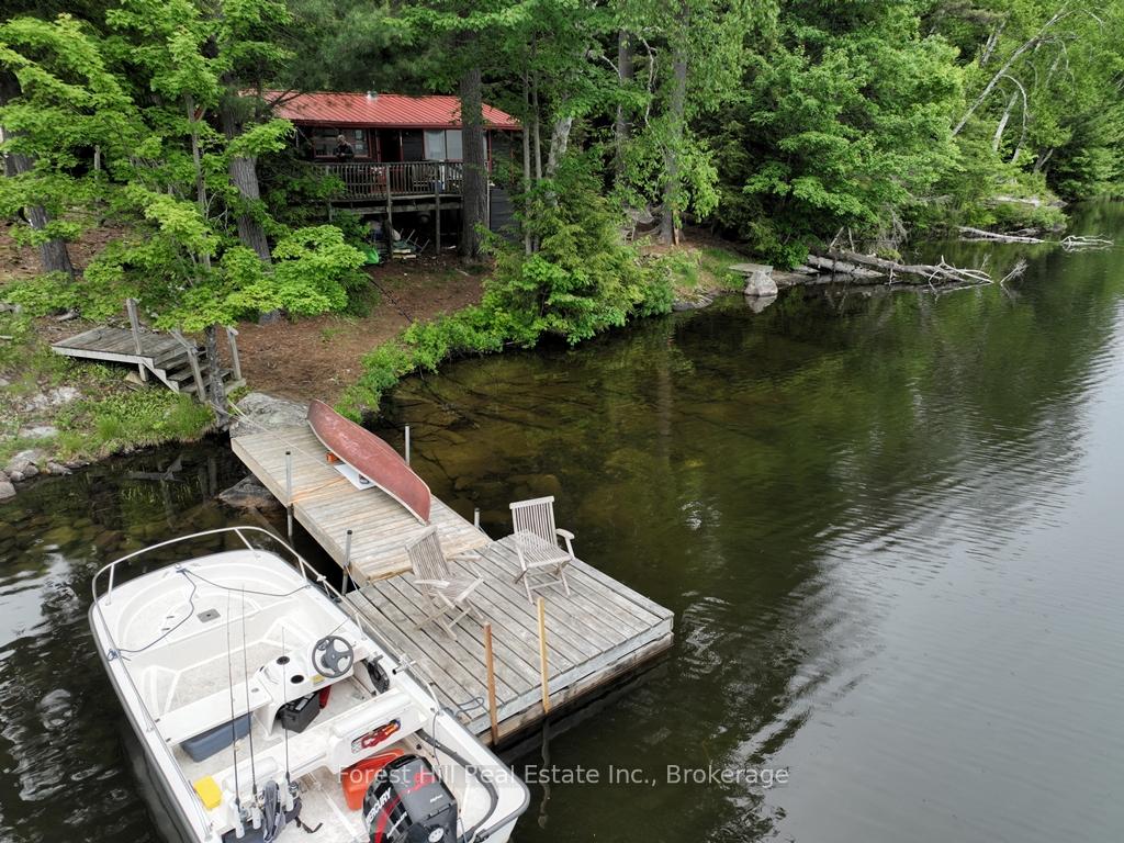 Photo 3 of 1293 Causeway Drive, Algonquin Highlands, McClintock — HOMEH
