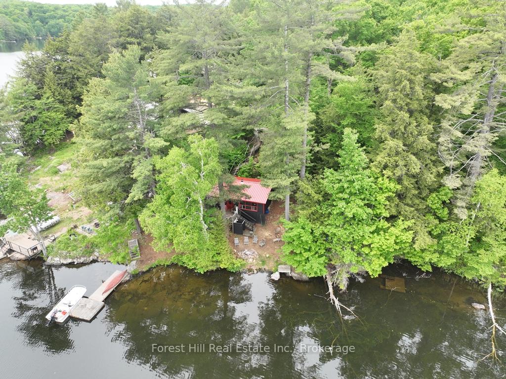Photo 9 of 1293 Causeway Drive, Algonquin Highlands, McClintock — HOMEH
