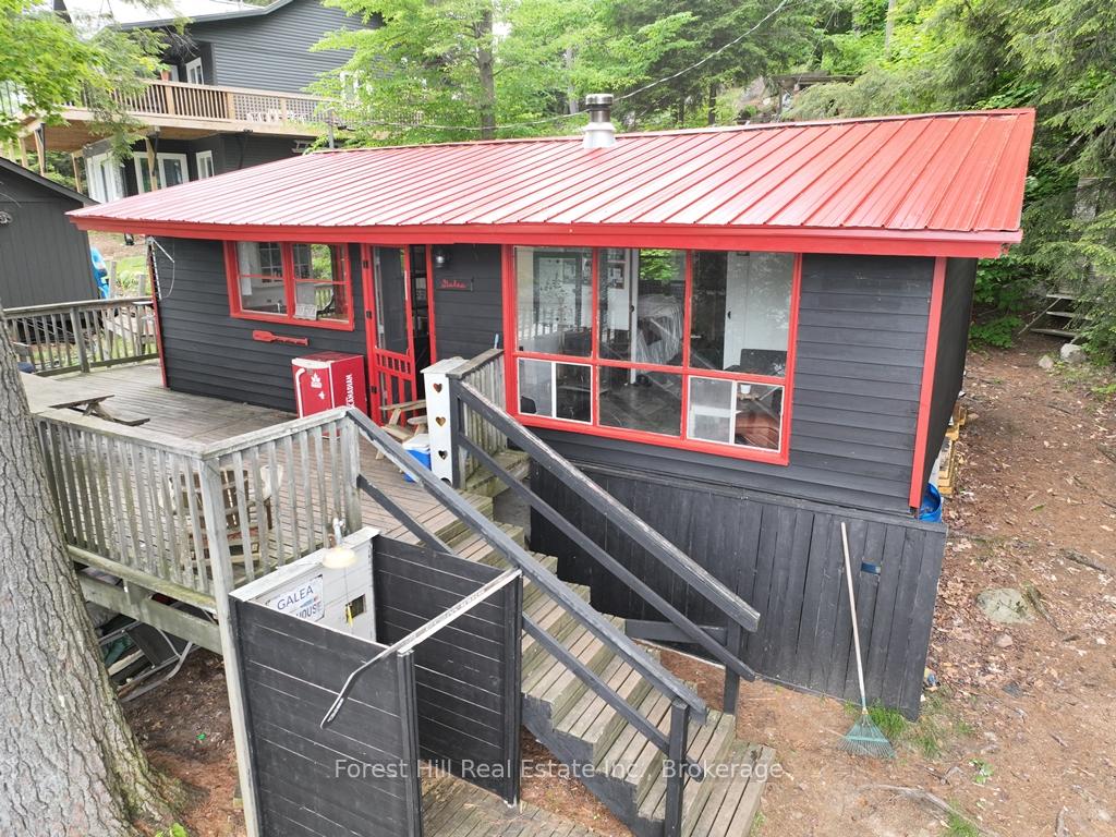 Photo 12 of 1293 Causeway Drive, Algonquin Highlands, McClintock — HOMEH