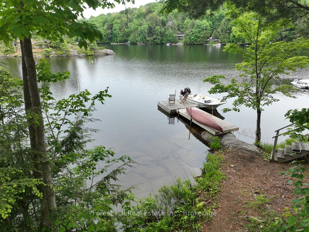 Photo 16 of 1293 Causeway Drive, Algonquin Highlands, McClintock — HOMEH
