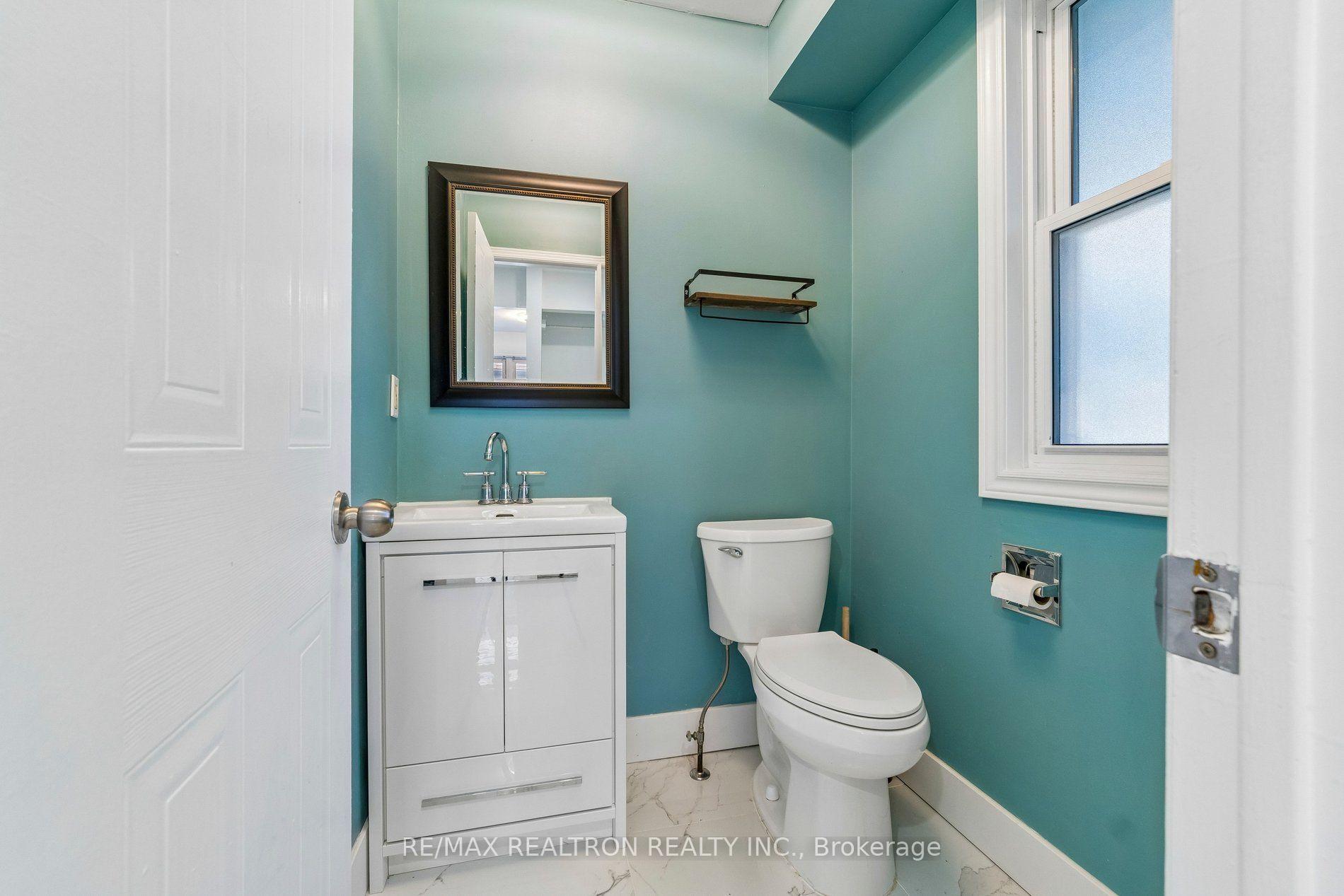 Photo 14 of 409 Cobblehill Drive, Oshawa, Pinecrest — HOMEH