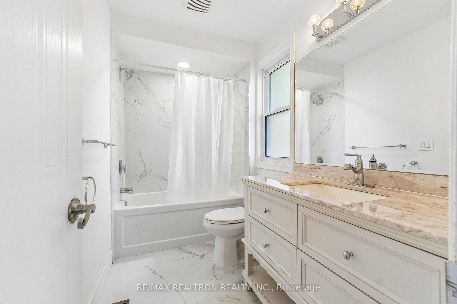 Photo 22 of 409 Cobblehill Drive, Oshawa, Pinecrest — HOMEH
