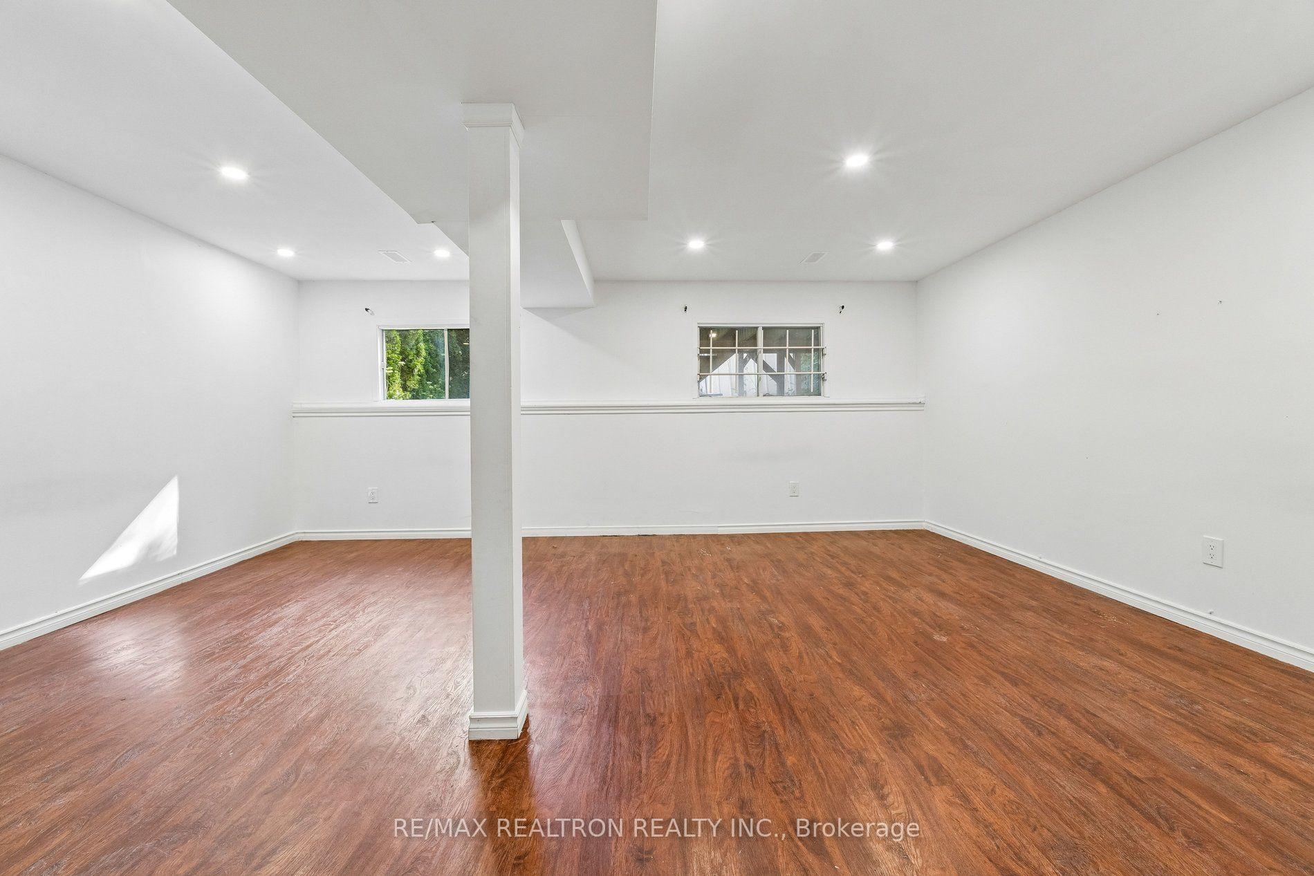 Photo 28 of 409 Cobblehill Drive, Oshawa, Pinecrest — HOMEH