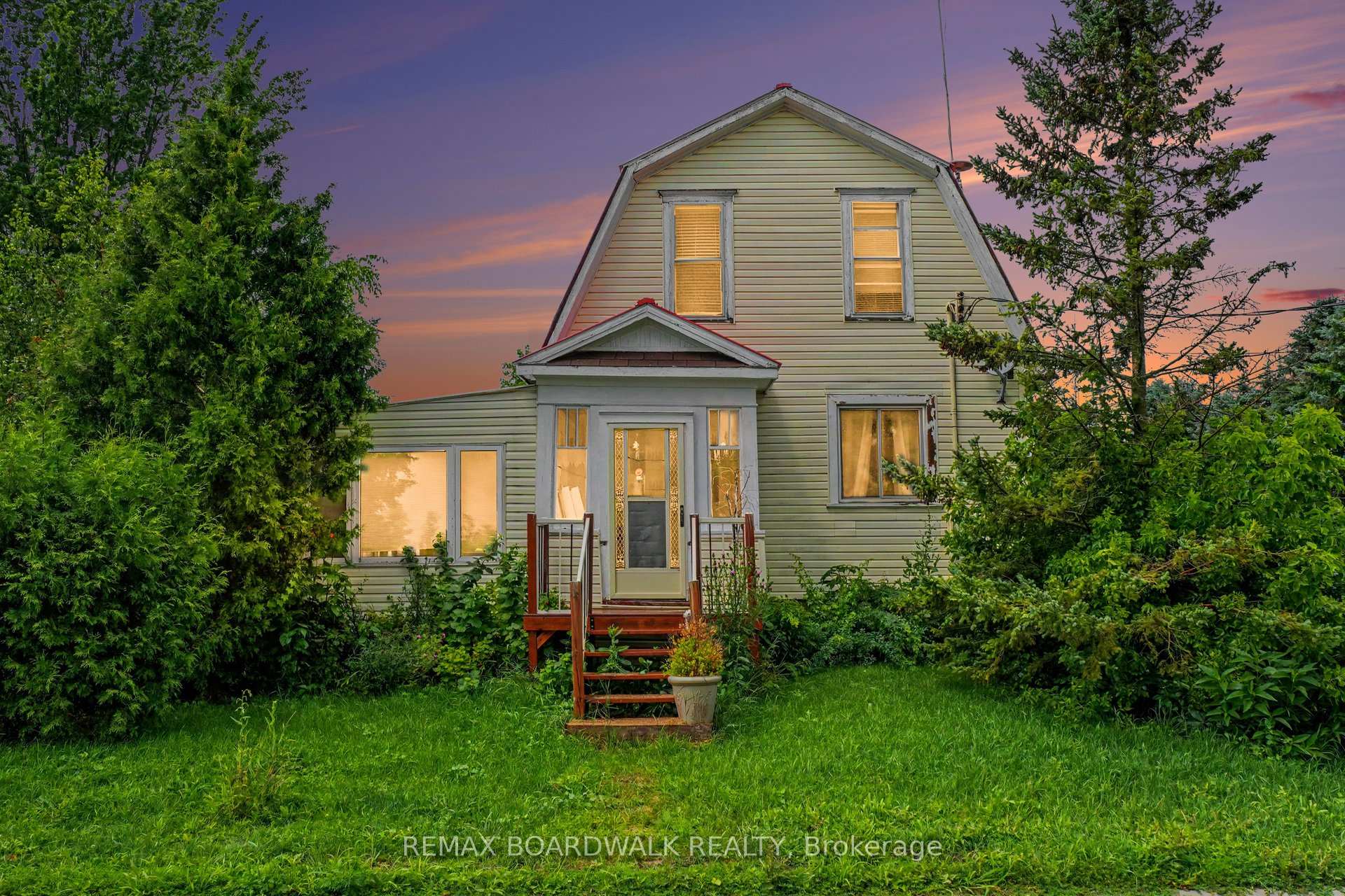 Photo of 11049 Gilmour Road