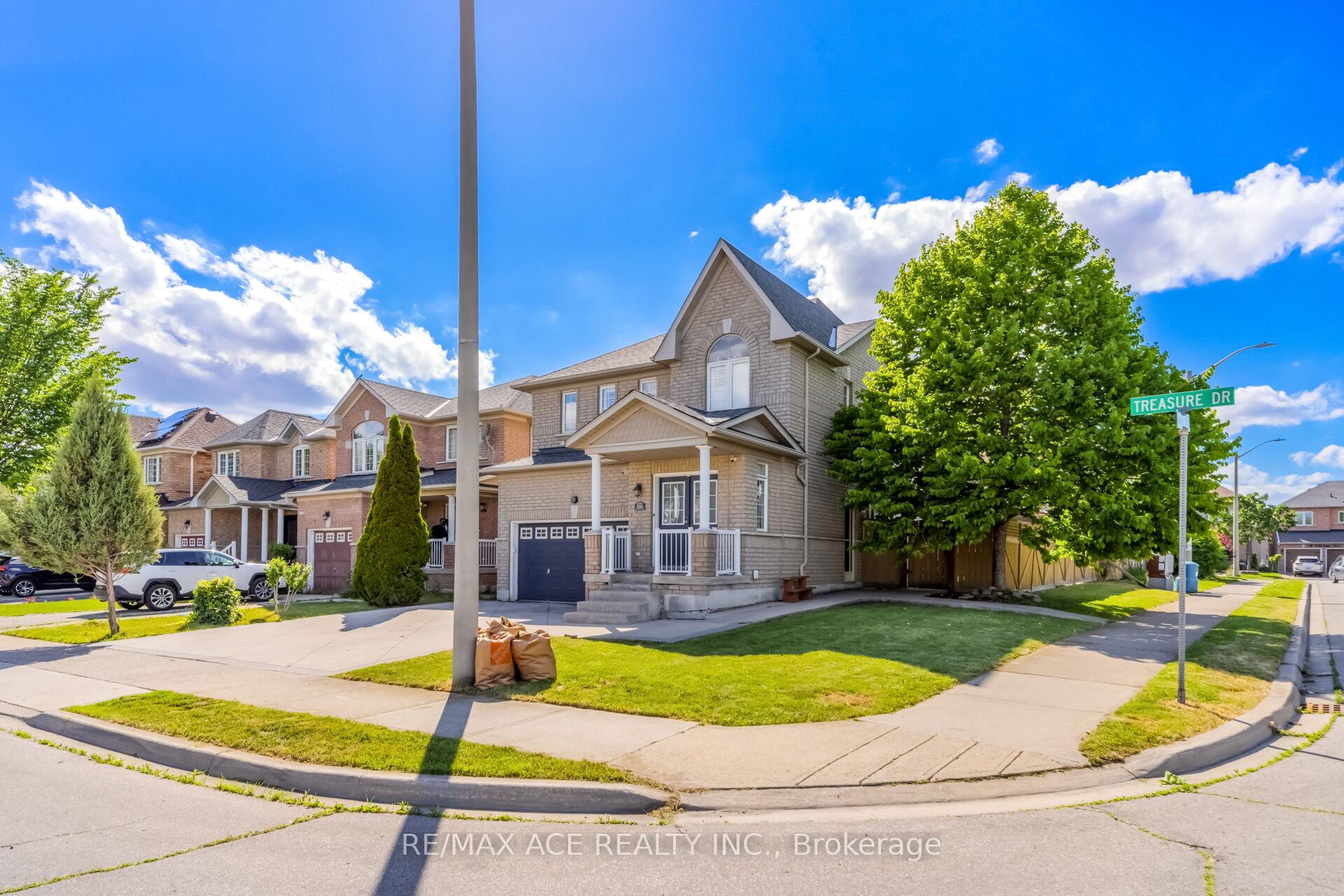 Photo 3 of Unit Main, 86 Treasure Drive, Brampton, Fletcher's Meadow — HOMEH