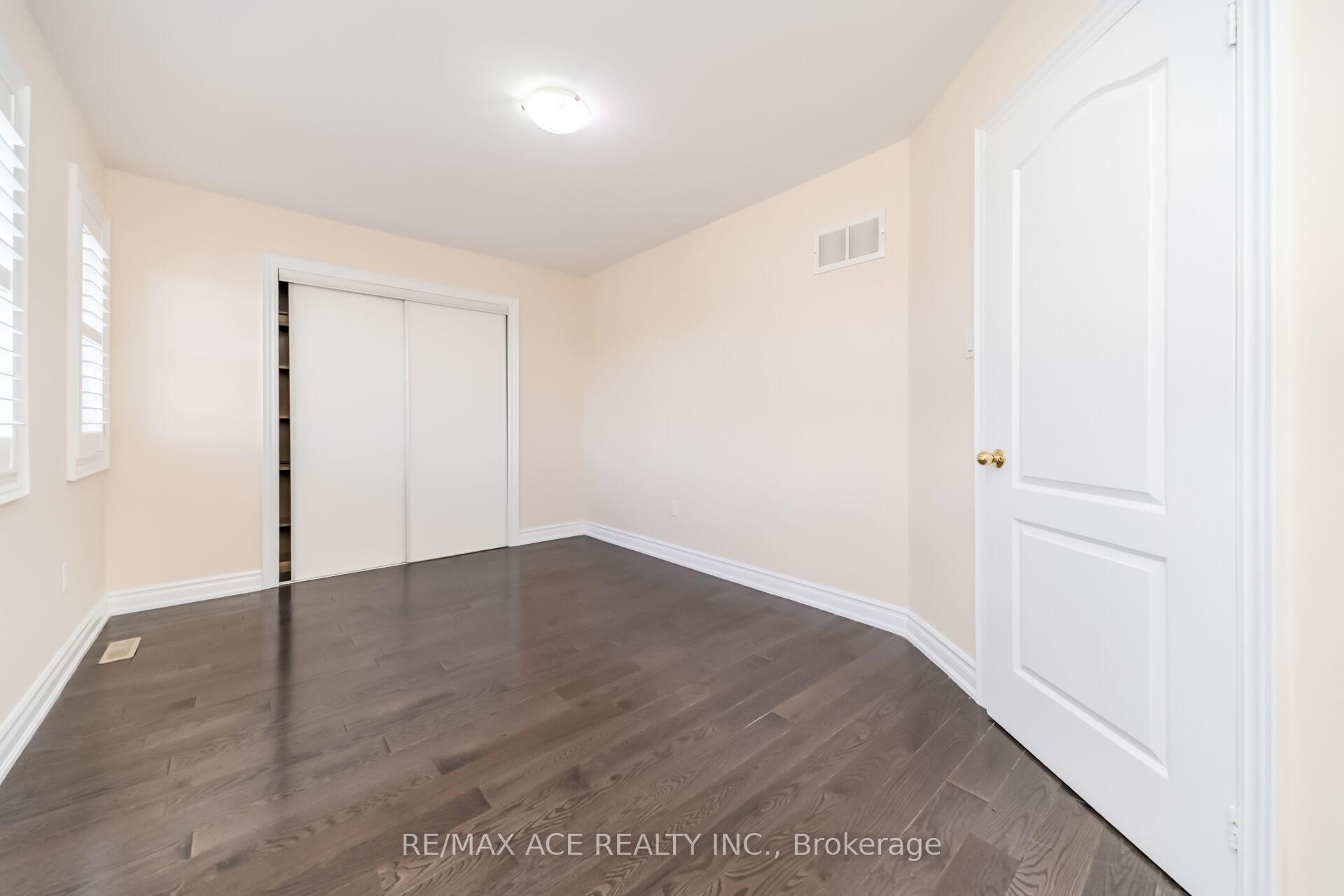 Photo 22 of Unit Main, 86 Treasure Drive, Brampton, Fletcher's Meadow — HOMEH