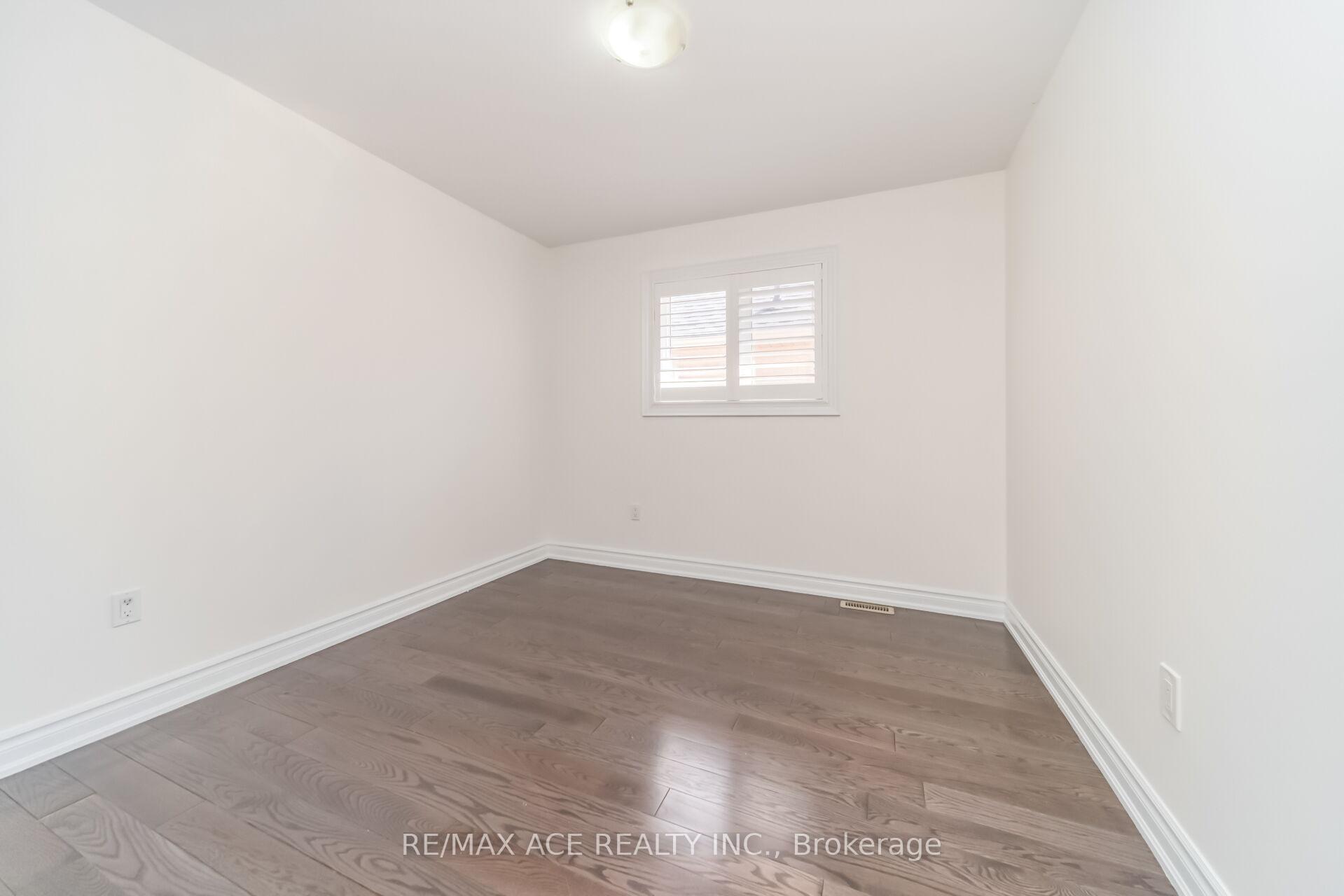 Photo 24 of Unit Main, 86 Treasure Drive, Brampton, Fletcher's Meadow — HOMEH