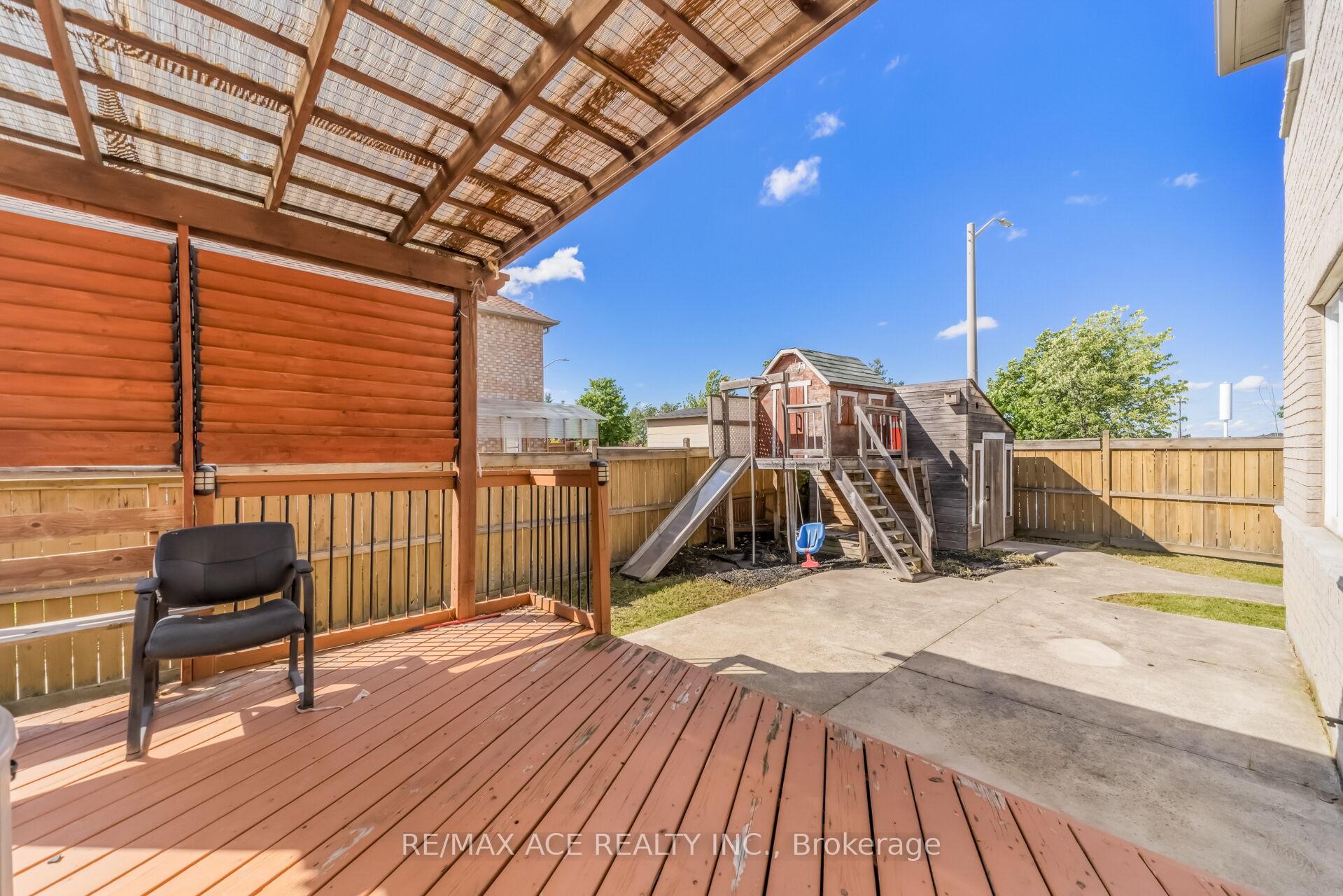 Photo 42 of Unit Main, 86 Treasure Drive, Brampton, Fletcher's Meadow — HOMEH