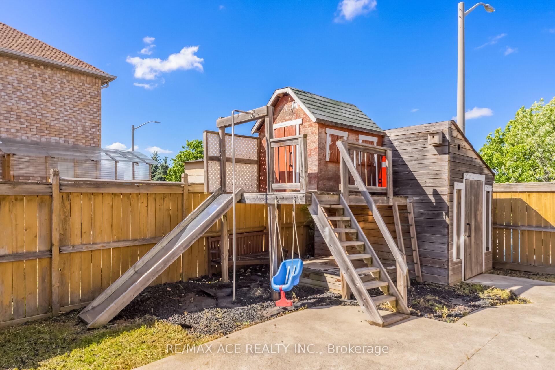 Photo 43 of Unit Main, 86 Treasure Drive, Brampton, Fletcher's Meadow — HOMEH
