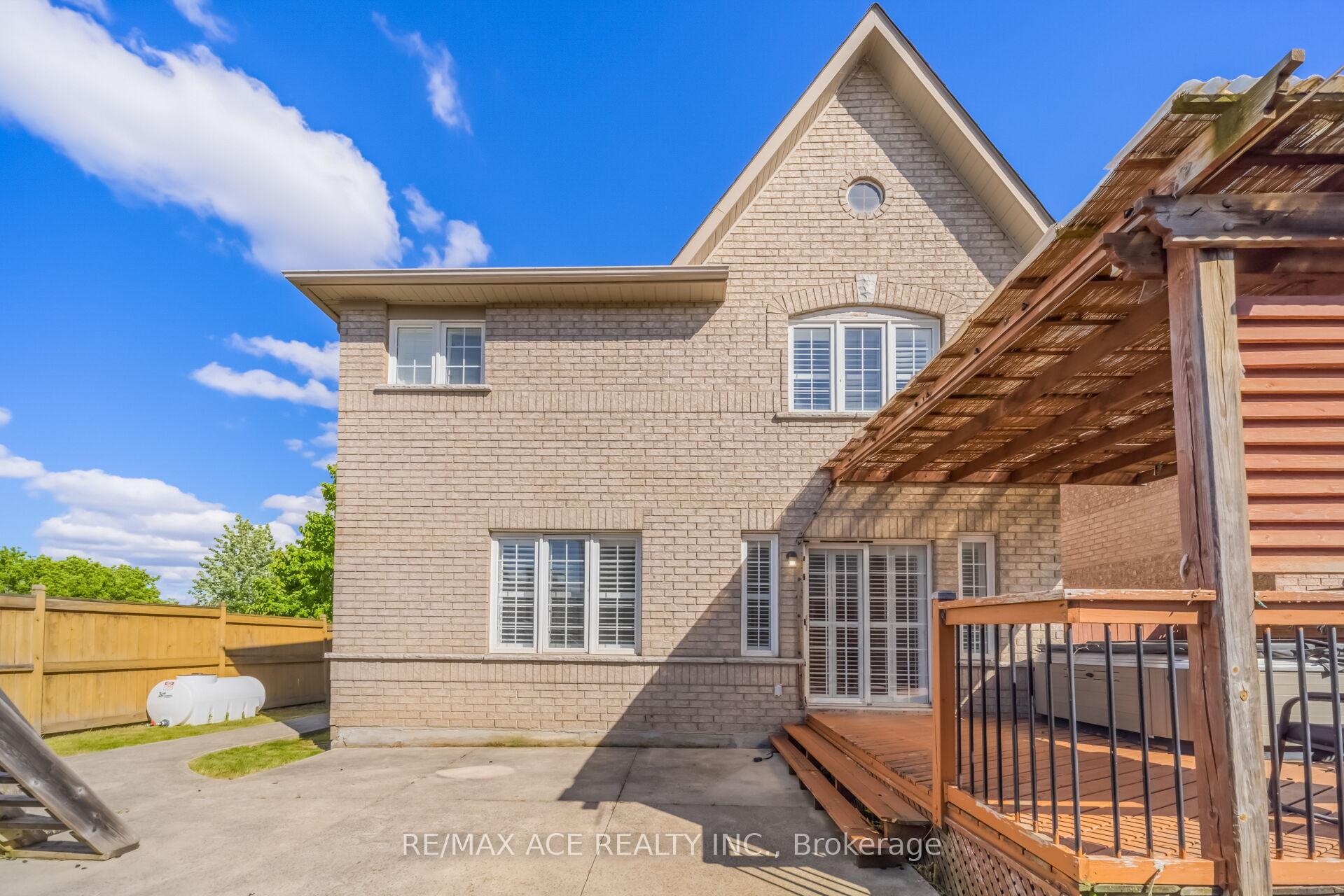 Photo 46 of Unit Main, 86 Treasure Drive, Brampton, Fletcher's Meadow — HOMEH